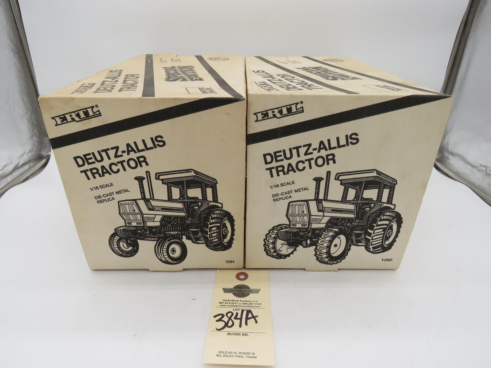 Pair of 1989 Ertl for Deutz Alllis 1/16th Scale Die-Cast Deutz Allis 9150 NIB - Image 4