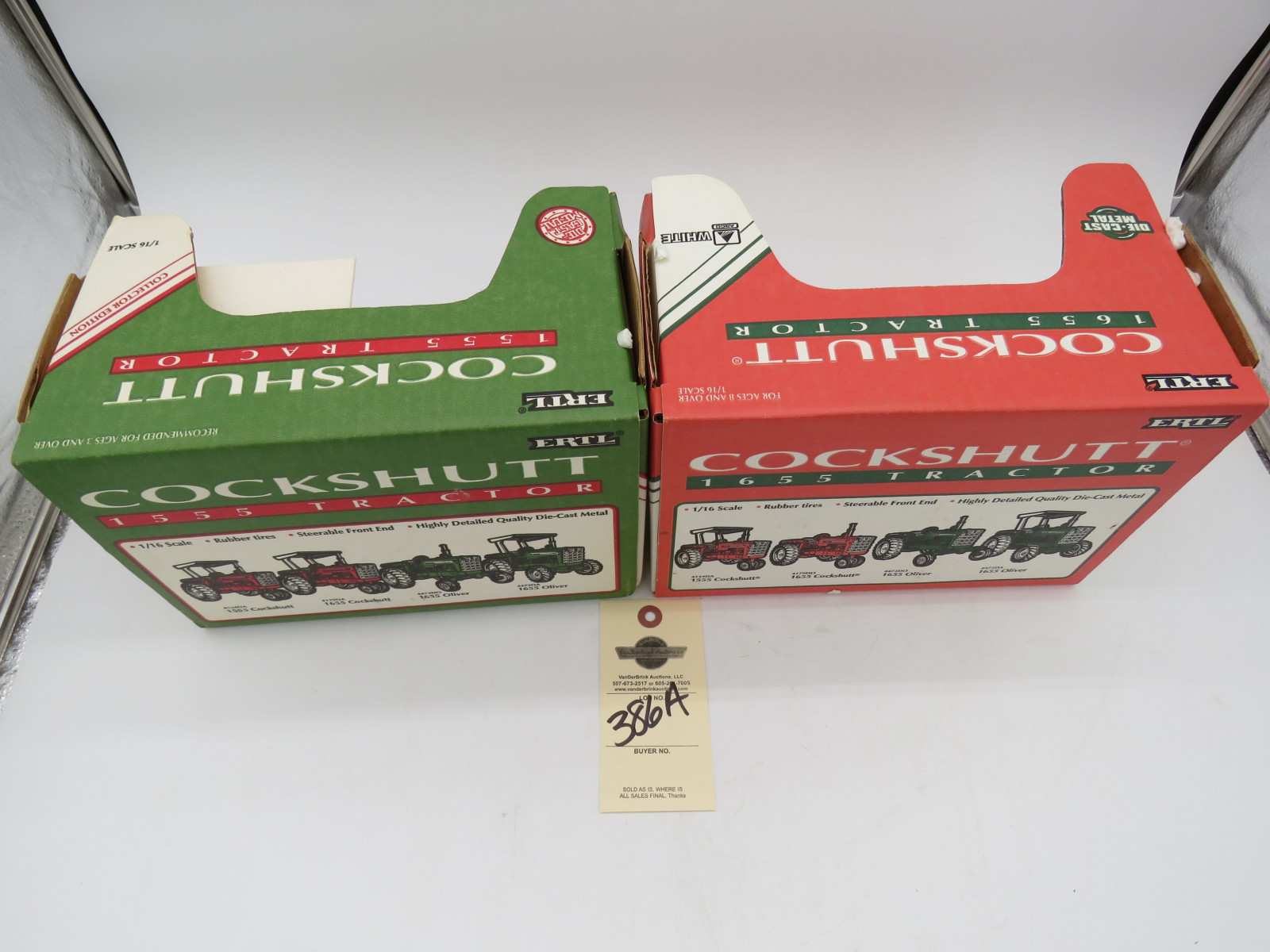 Pair of Ertl 1/16th Collector's Edition 1994 Ertl Cockshutt 1555 tractor NIB and 1995 Ertl Cockshutt 1655 both NIB - Image 5