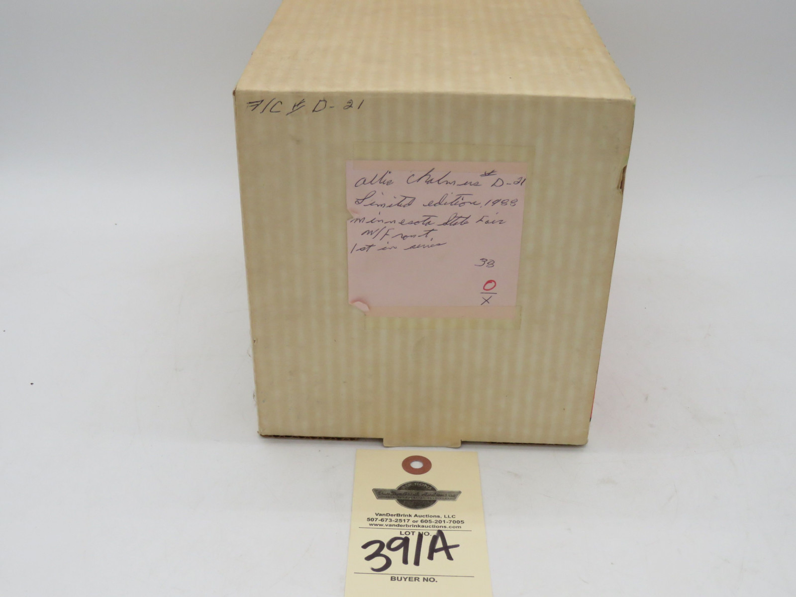 1988 Limmited Edition Minnesota State Fair 1/16th Scale die-Cast Allis chalmers D21 Tractor NIB - Image 5