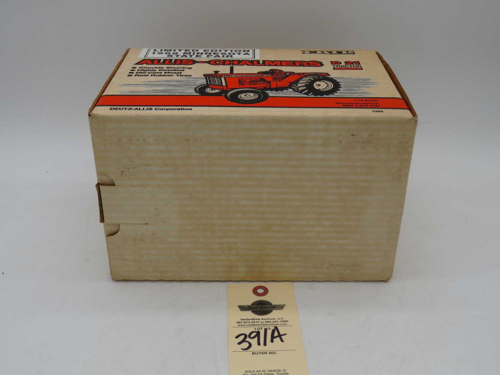 1988 Limmited Edition Minnesota State Fair 1/16th Scale die-Cast Allis chalmers D21 Tractor NIB - Image 6