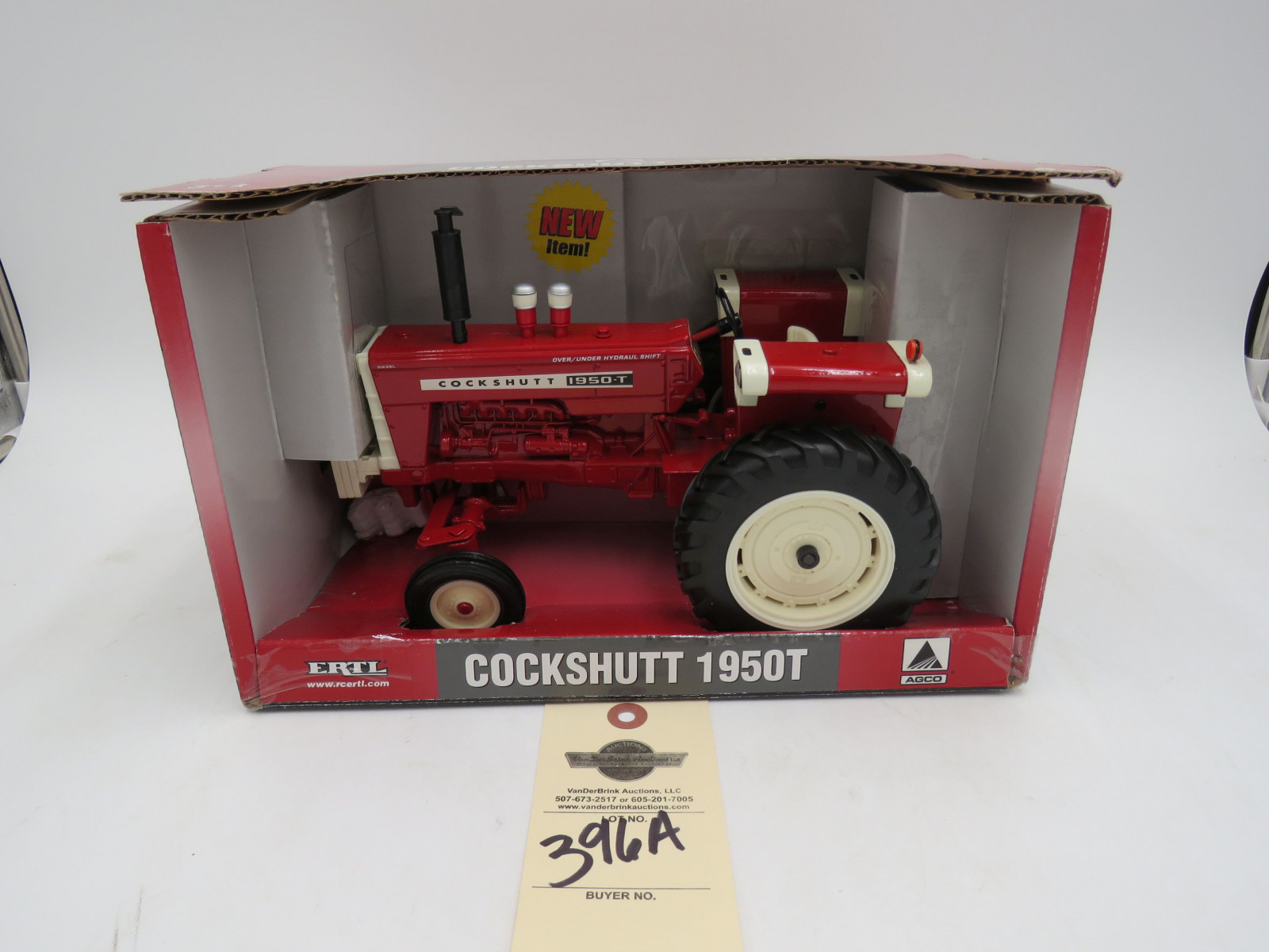 Ertl 2003 1/16th Scale Die-Cast Agco Cockshutt 1950T NIB - Image 1