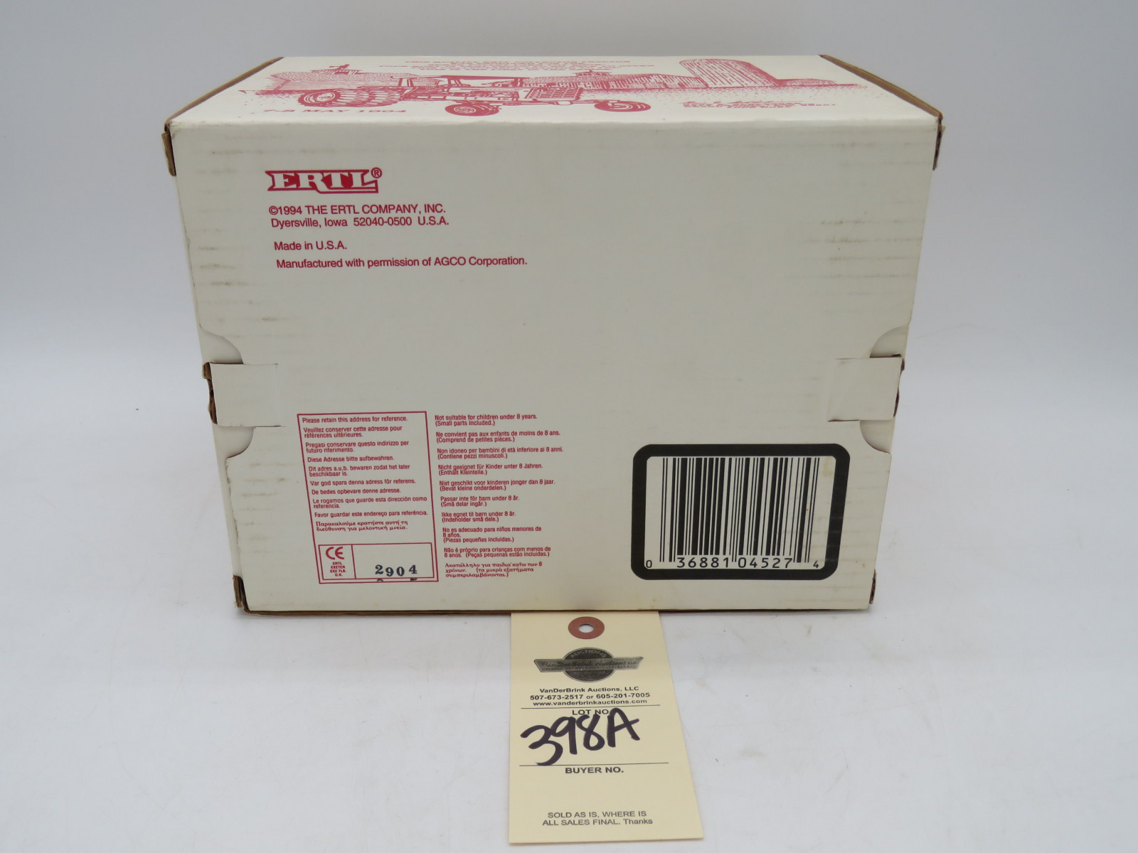 Ertl Sugar Valley Farm toy Show Fargo, ND 1994 Collector's Edition #1 1655 Cockshutt Tractor NIB, 1/16th Scale - Image 7