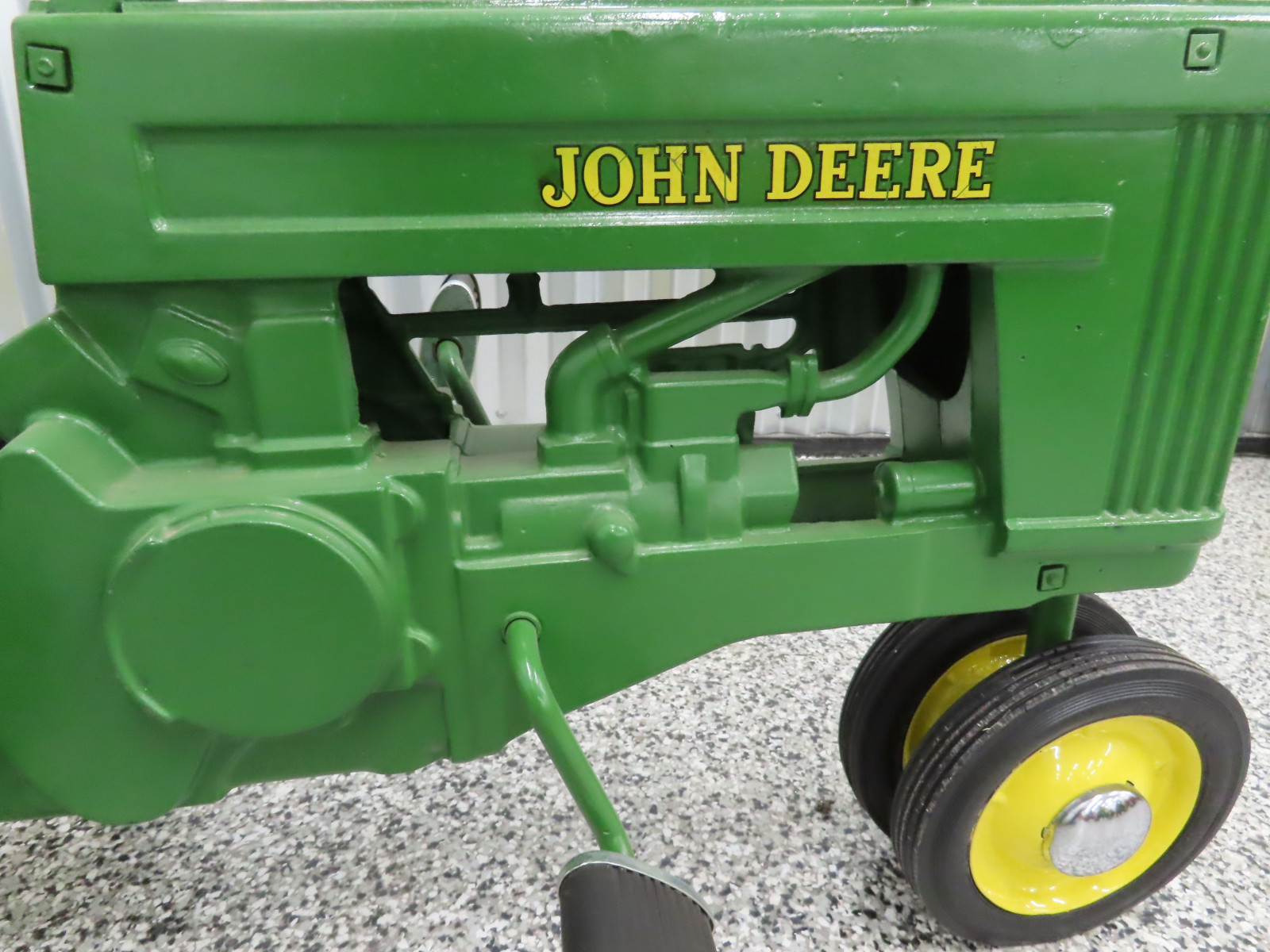 John Deere Pedal Tractor Cast Iron and Chain Drive Open engine - Image 11