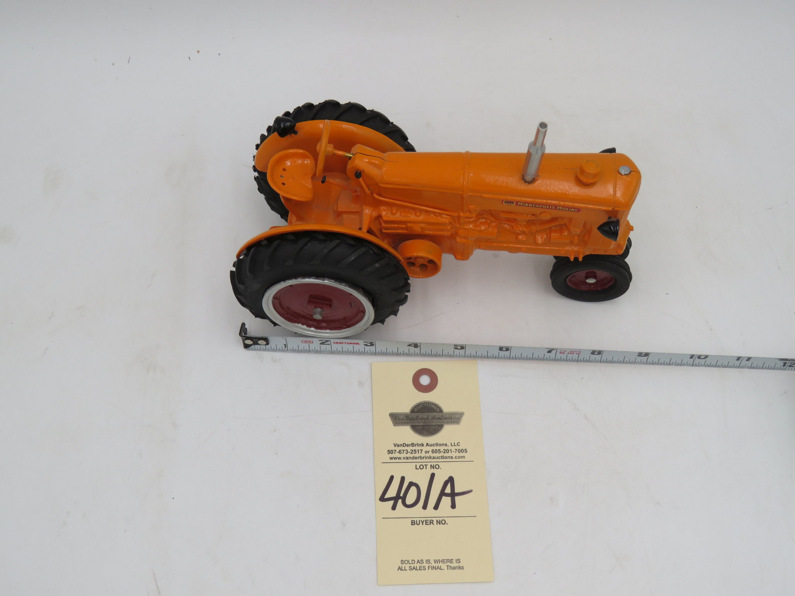 Cottonwood Acres  1/16th Scale die-Cast Minneapolis Moline Francessville Ind. USA - Image 2