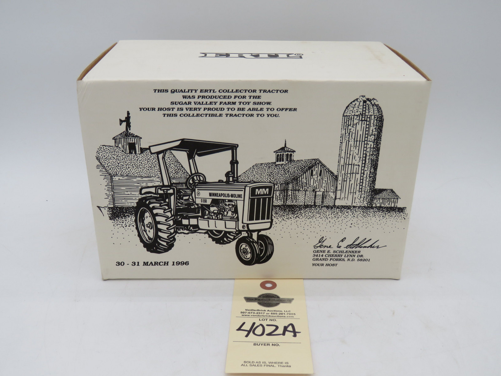 1996 Ertl Sugar Valley Farm Toy Show Fargo, ND G550 Minneapolis Moline Collector's Edition #3 NIB, 1/16th Scale - Image 4