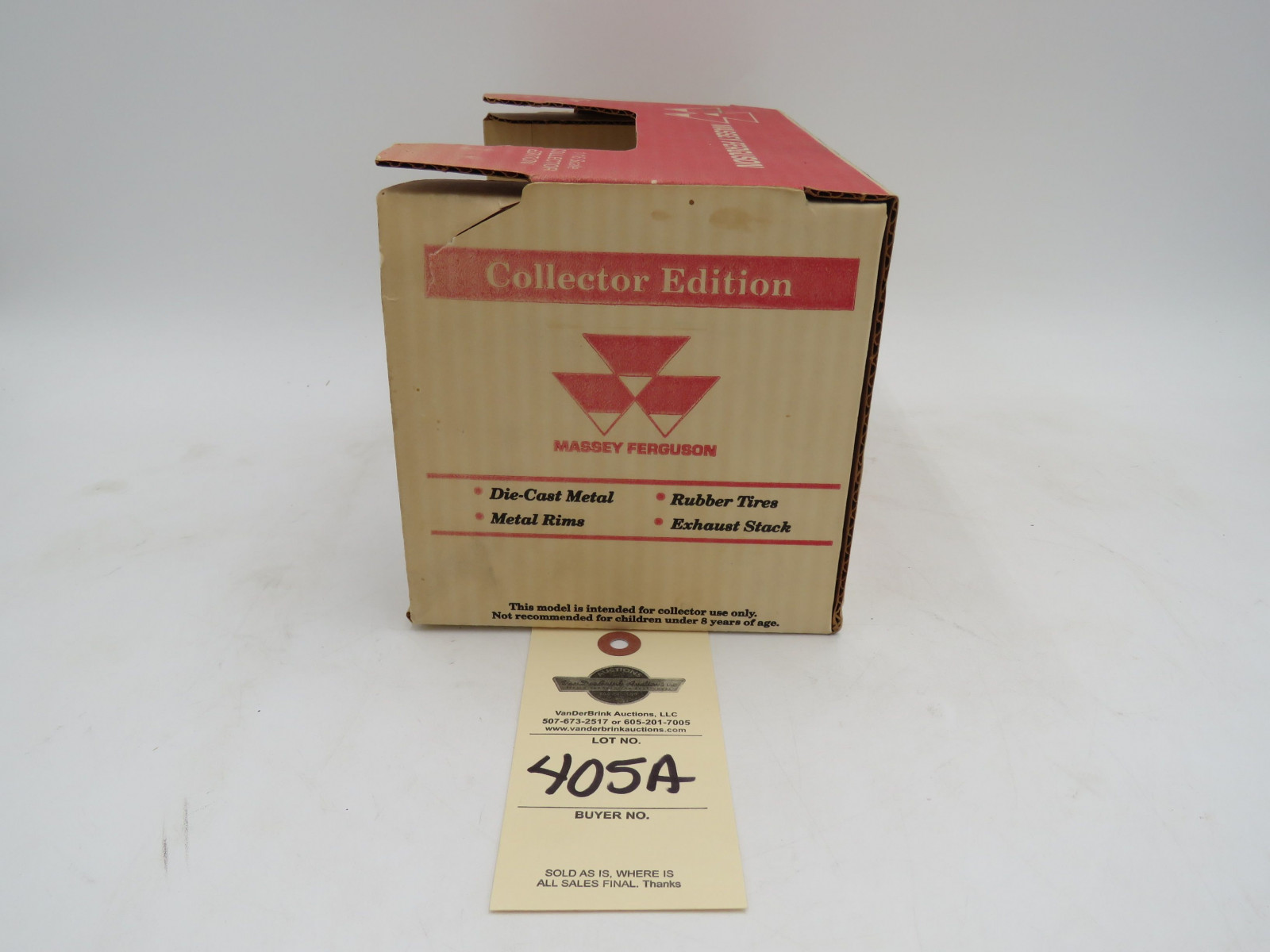 Spec-Cast 1/16th Scale Collector's Edtion Massey harris challenger Tractor on full Steel NIB - Image 3