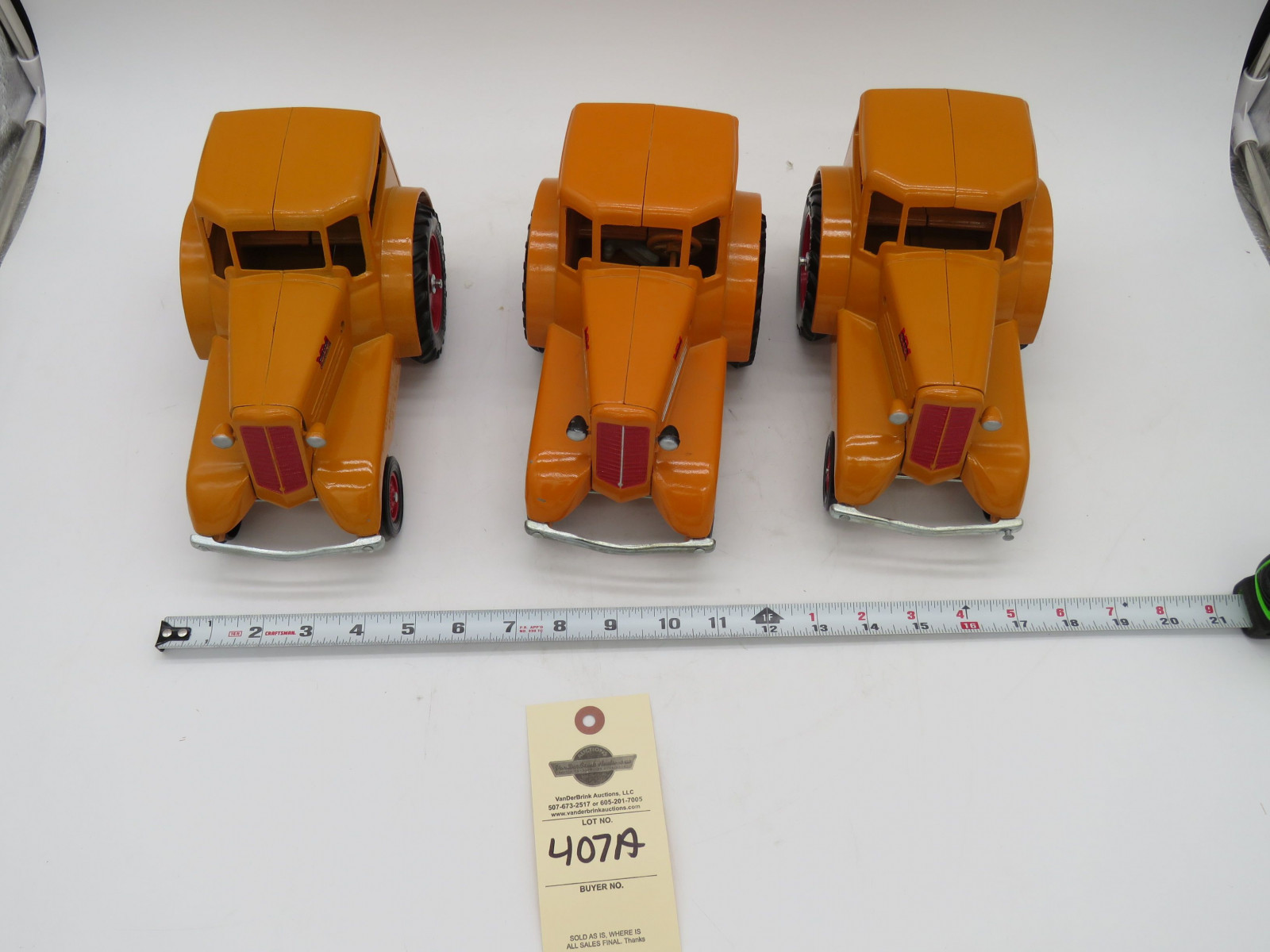 3 Ertl Minneapolis Moline 1/16th Scale Die-Cast UDLX Tractors No Boxes - Image 2