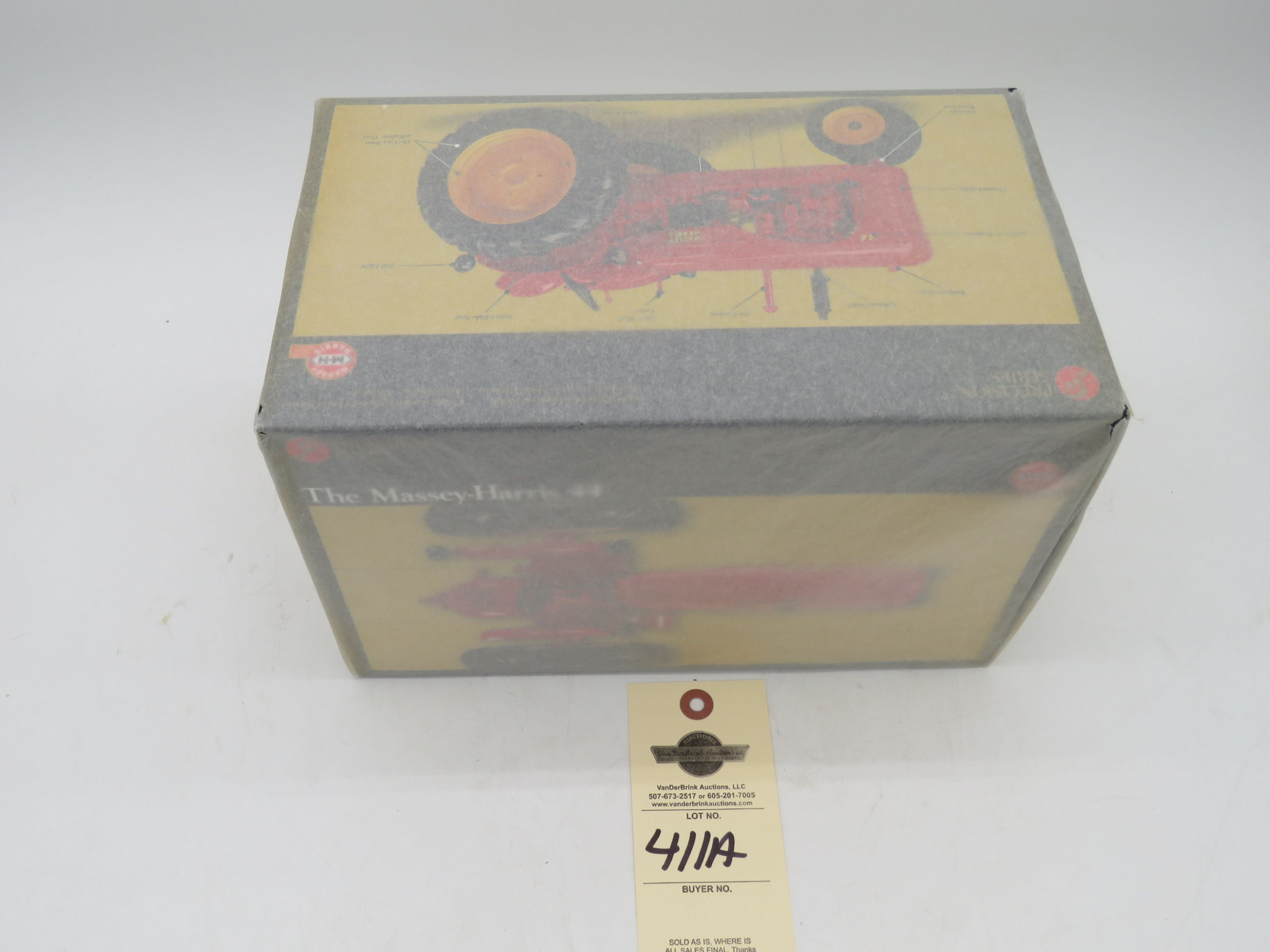 Ertl the Precision Series 2002 The Massey Harris 44 NIB - Image 2