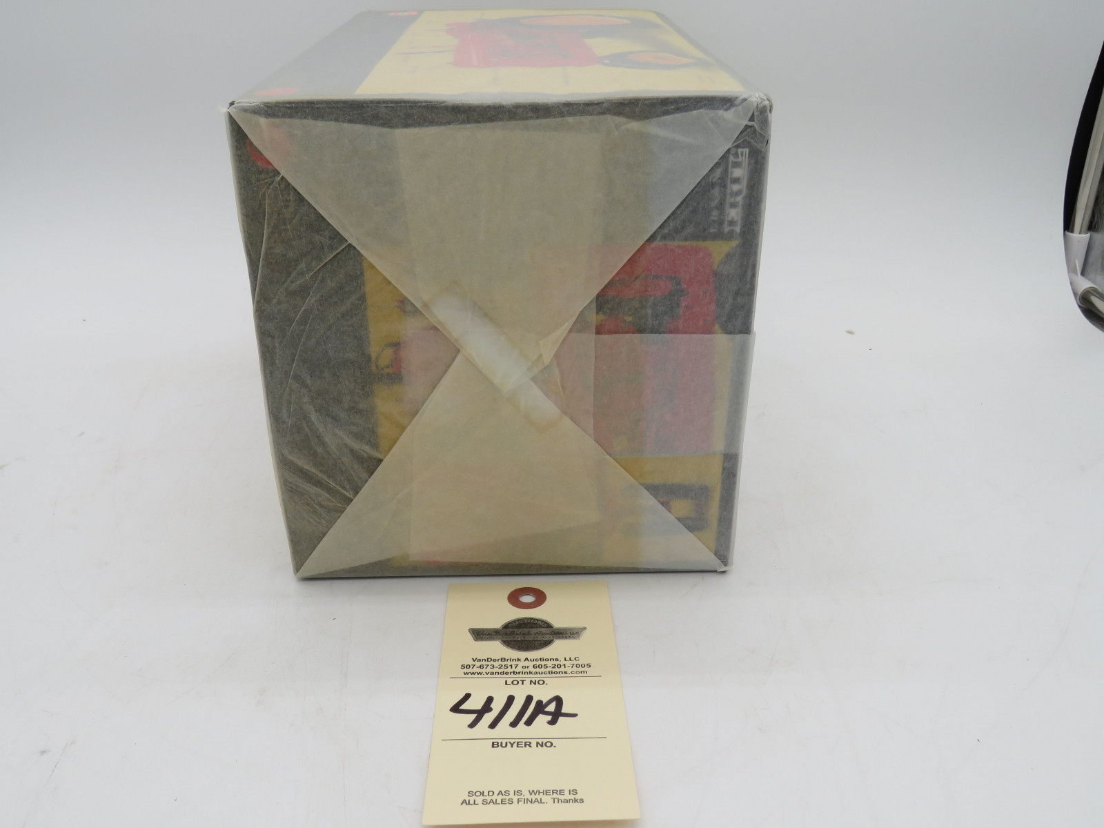 Ertl the Precision Series 2002 The Massey Harris 44 NIB - Image 3