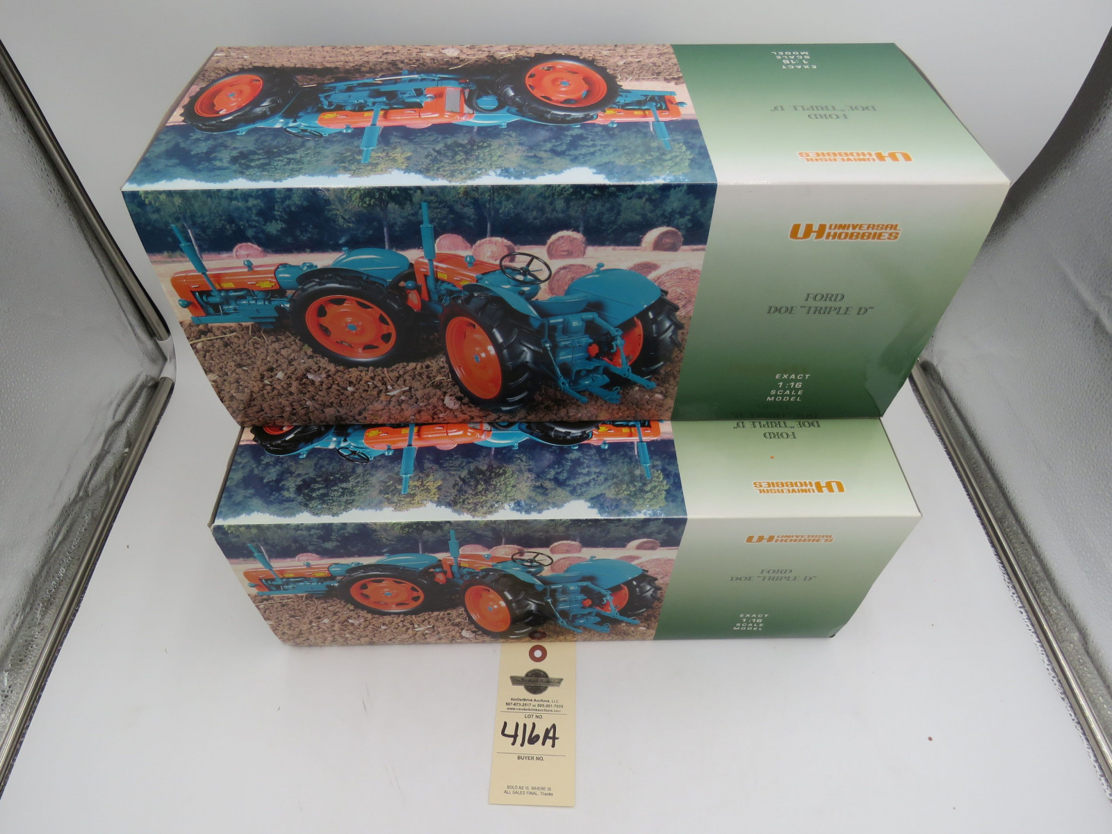 Pair of Universal Hobbies 1/16th Scale Model Ford Triple D Doe NIB - Image 2