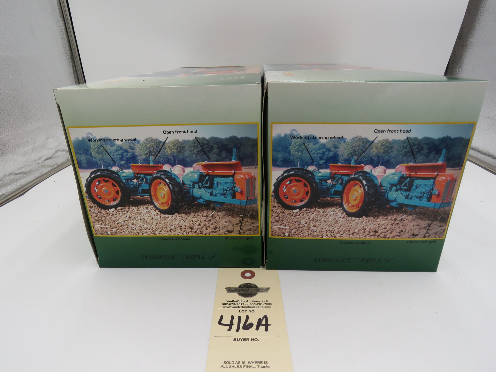 Pair of Universal Hobbies 1/16th Scale Model Ford Triple D Doe NIB - Image 3