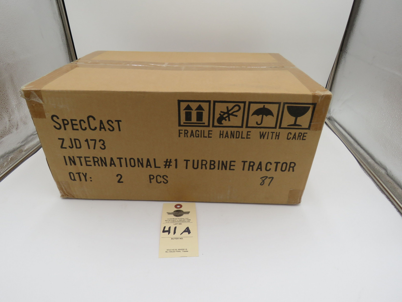 TOP BOX: INFORMATION ONLY UNOPENED BOX 2 PCS 1/16 RESIN IH HT 340 TURBINE TRACTOR SPECCAST (LP) - Image 8
