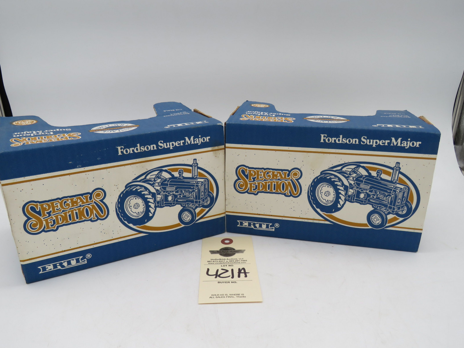 2-Ertl 1/16th Scale Die Cast 1991 Special Edition Fordson Super Major Tractors NIB - Image 4