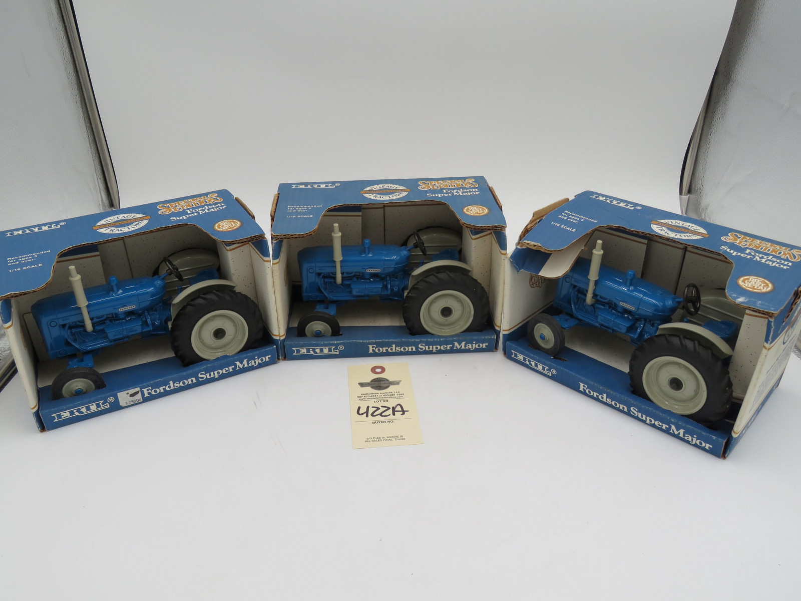 Group of 3 Ertl 1991 Fordson Super Major Die-Cast Tractors NIB - Image 1