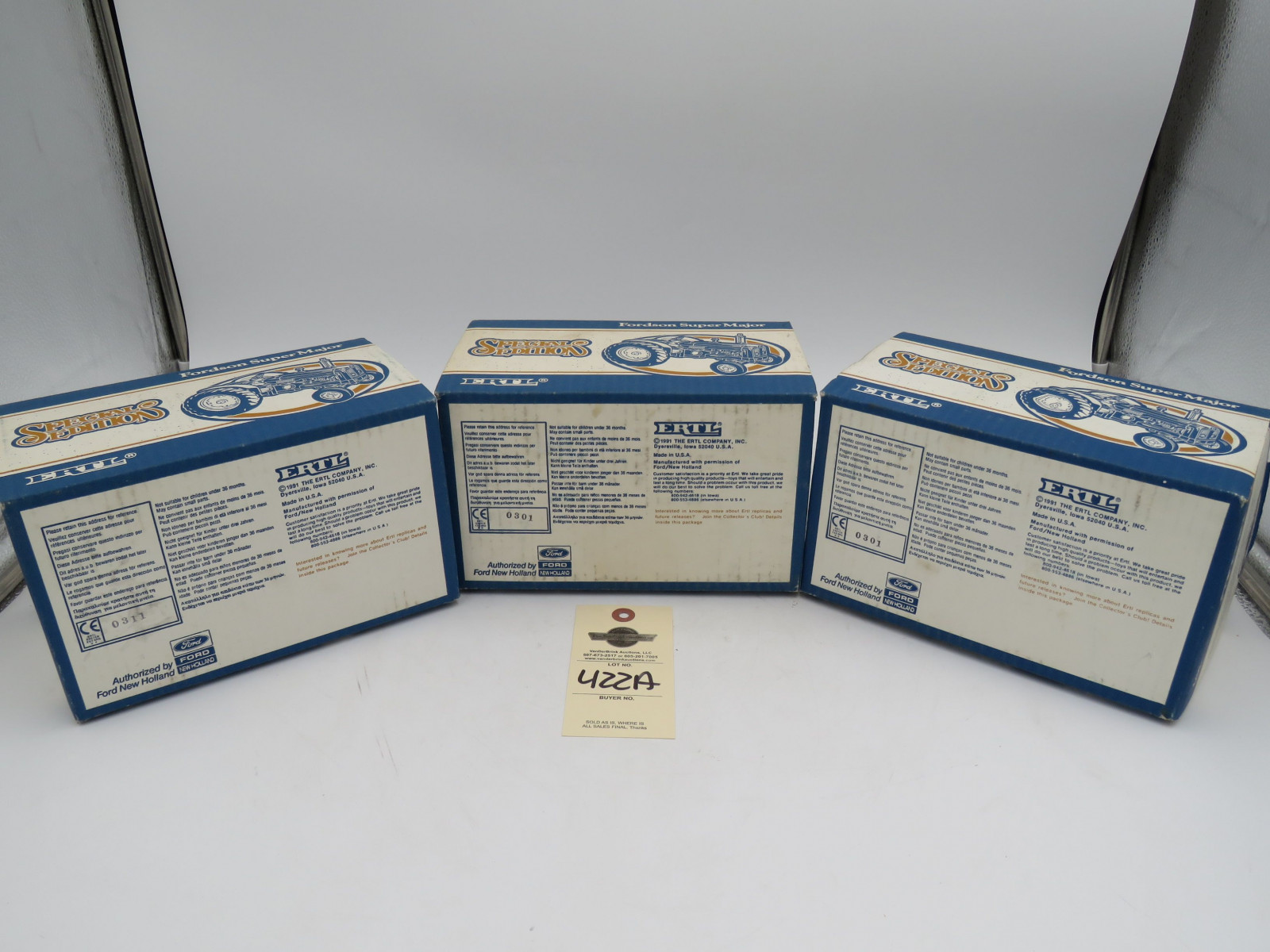 Group of 3 Ertl 1991 Fordson Super Major Die-Cast Tractors NIB - Image 5