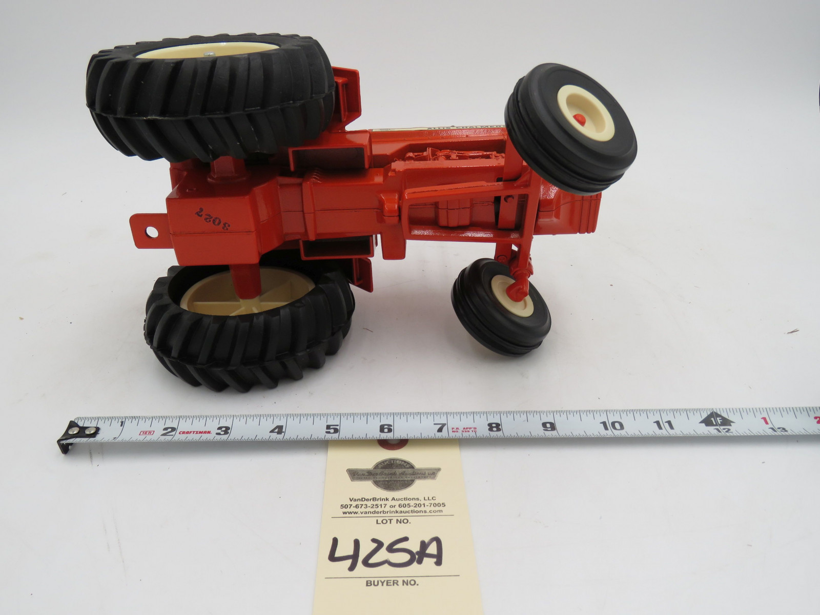 Ertl Allis Chalmers D21 New and no Box 1/16th Scale Die Cast tractor - Image 3