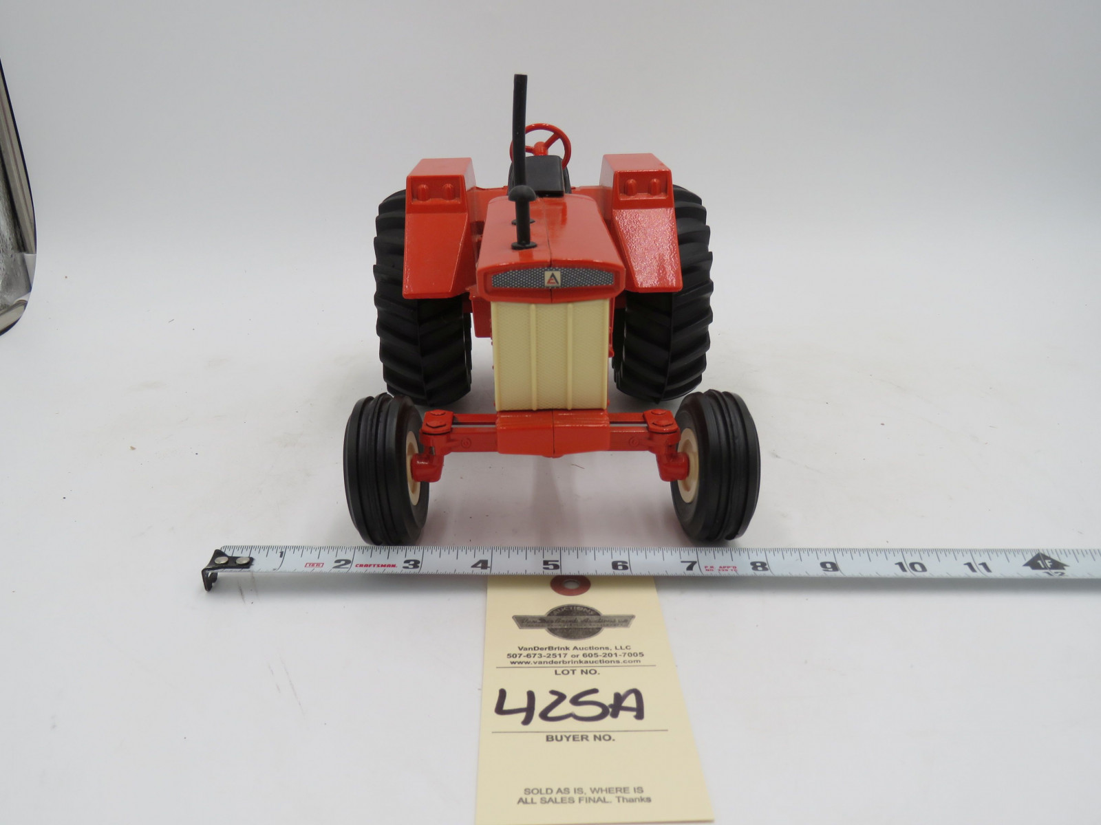 Ertl Allis Chalmers D21 New and no Box 1/16th Scale Die Cast tractor - Image 7