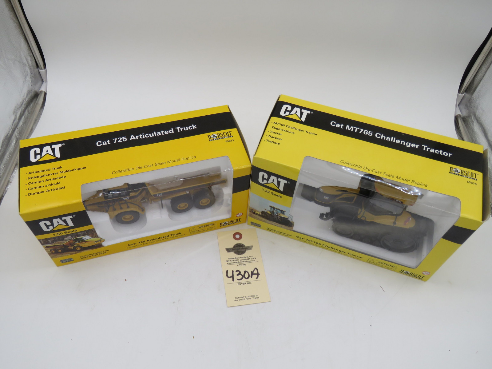 Norscot Scale Models Cat 725 Articulated Truck NIB and Cat MT765 Challenger Tractor NIB - Image 2