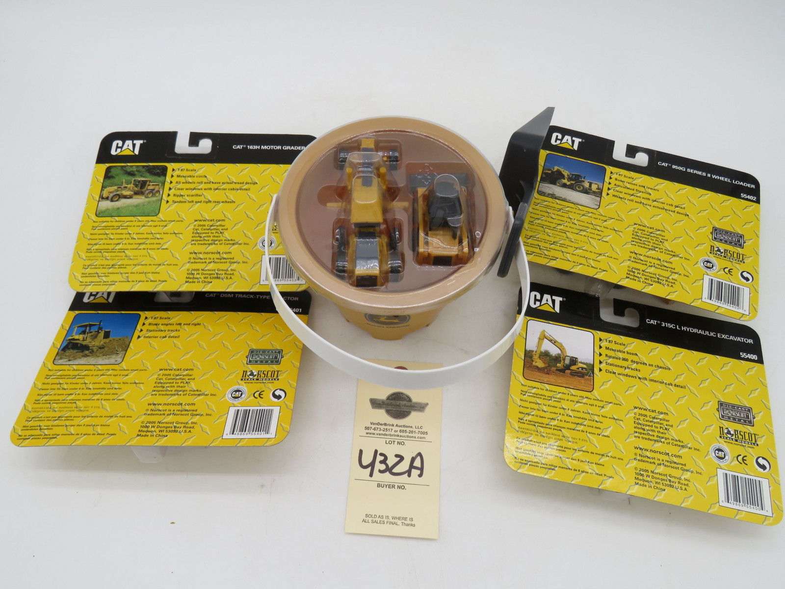 Caterpillary fun Group NIB - Image 3