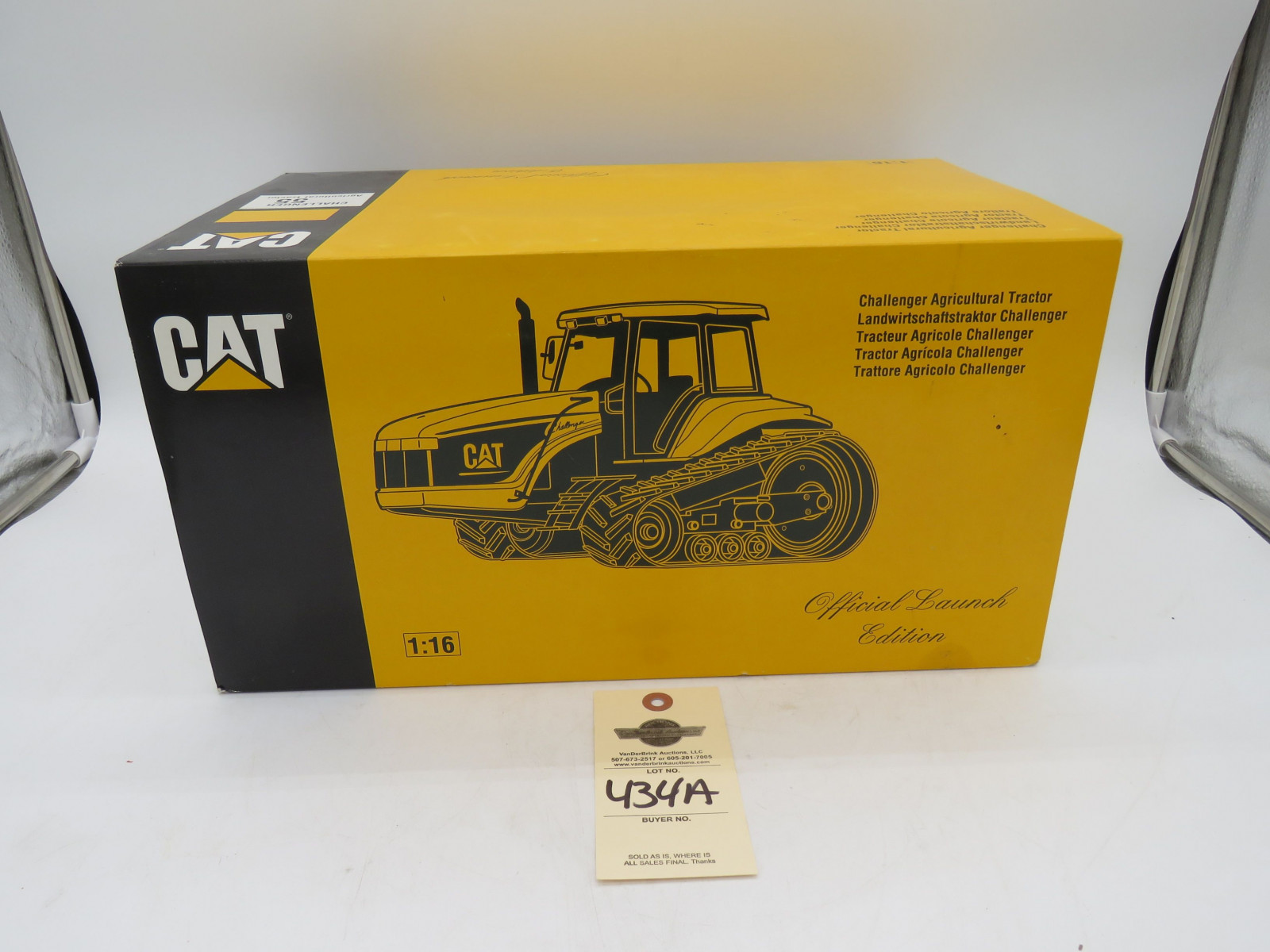 Limited Edition Norscott Group Inc. 1/16th Scale Official Launch Edition Challenger Tractor #1430 NIB - Image 4