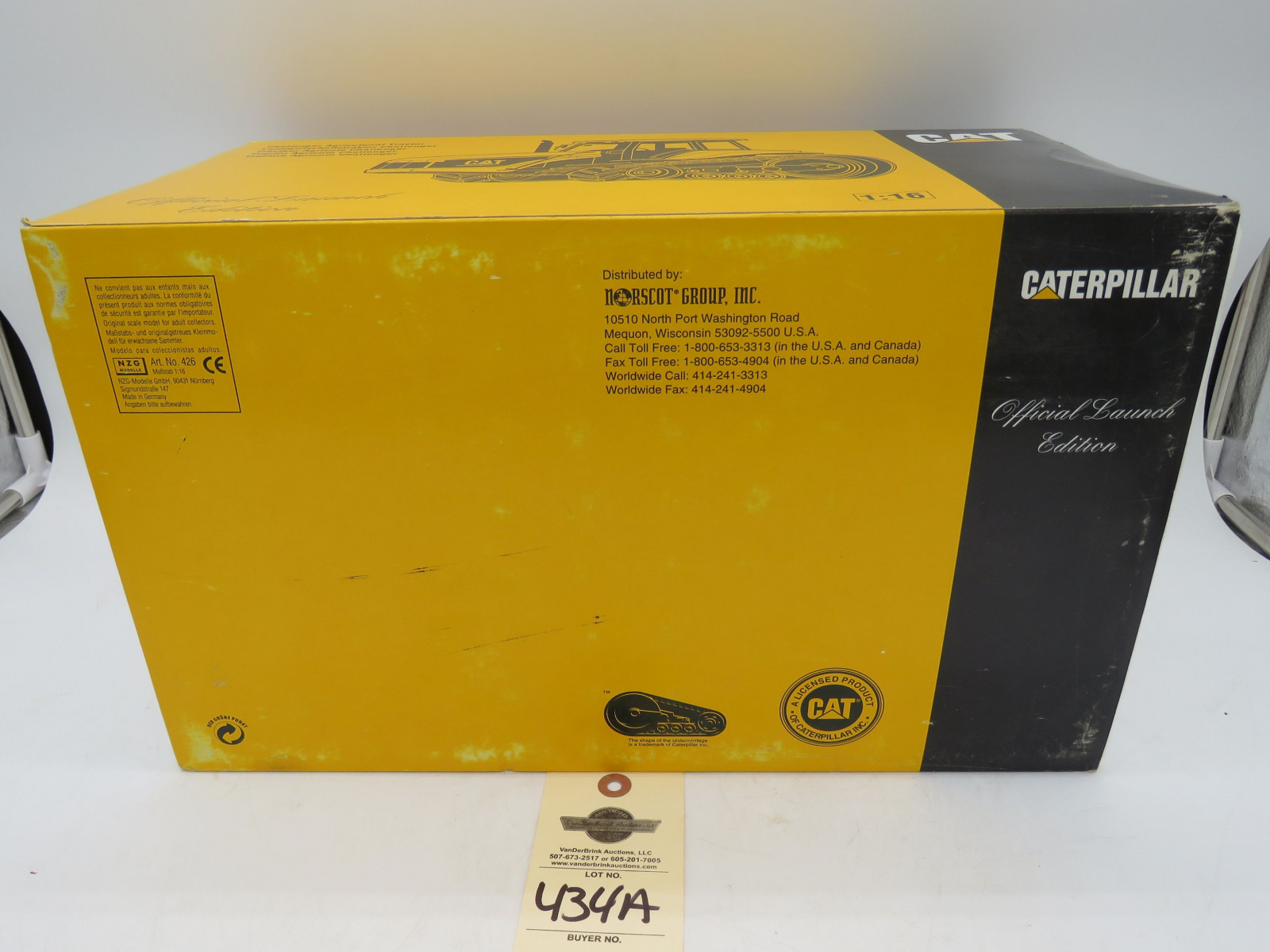 Limited Edition Norscott Group Inc. 1/16th Scale Official Launch Edition Challenger Tractor #1430 NIB - Image 6