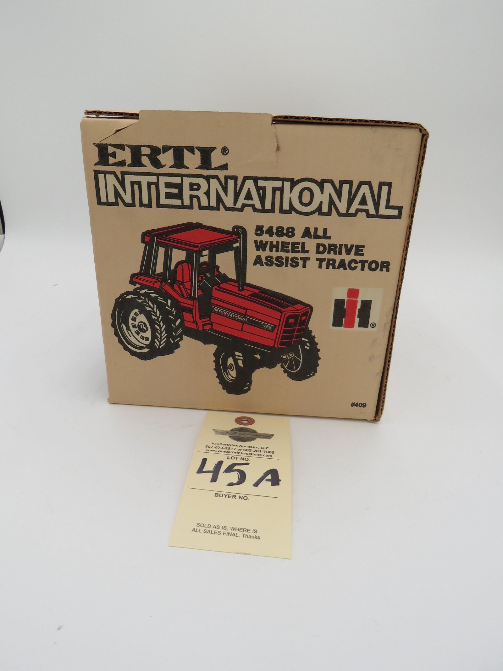 IH ERTL 5488 ALL WHEEL DRIVE ASSIST TRACTOR DIE CAST METAL REPLICA 1/16 SCALE - Image 2