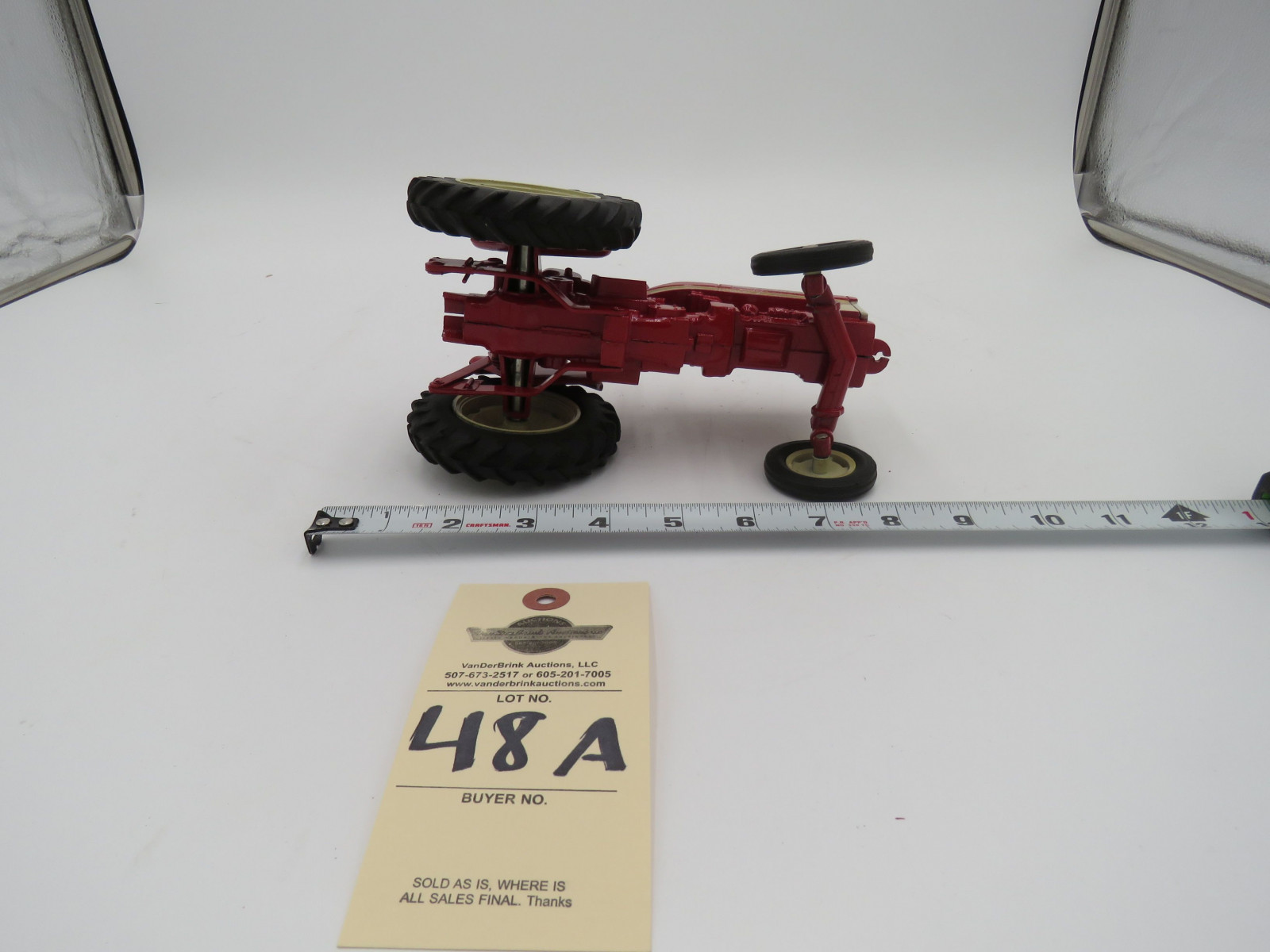 IH 340 UTILITY  METAL DIECAST 1/16TH SCALE - Image 7