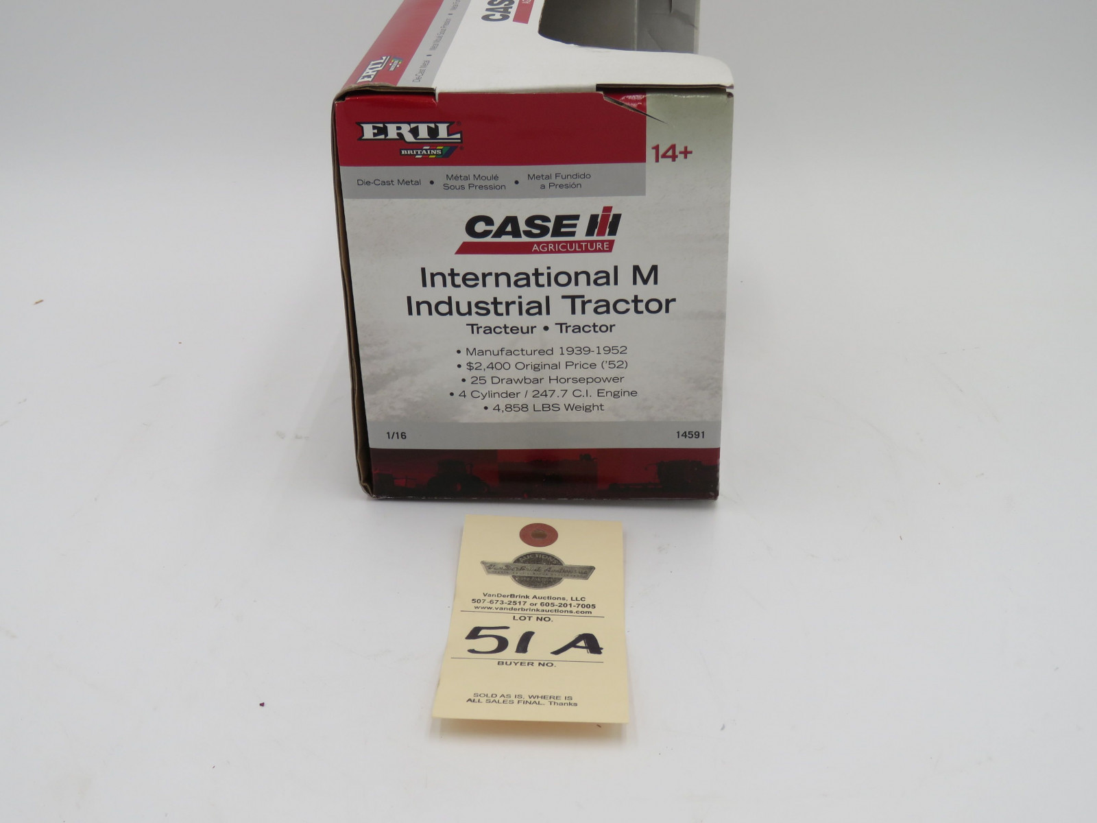 ERTL IH INTERNATIONAL M INDUSTRIAL TRACTOR DIE CAST METAL 1/16 SCALE AUTHENTIC CASE IH PRODUCT - Image 4