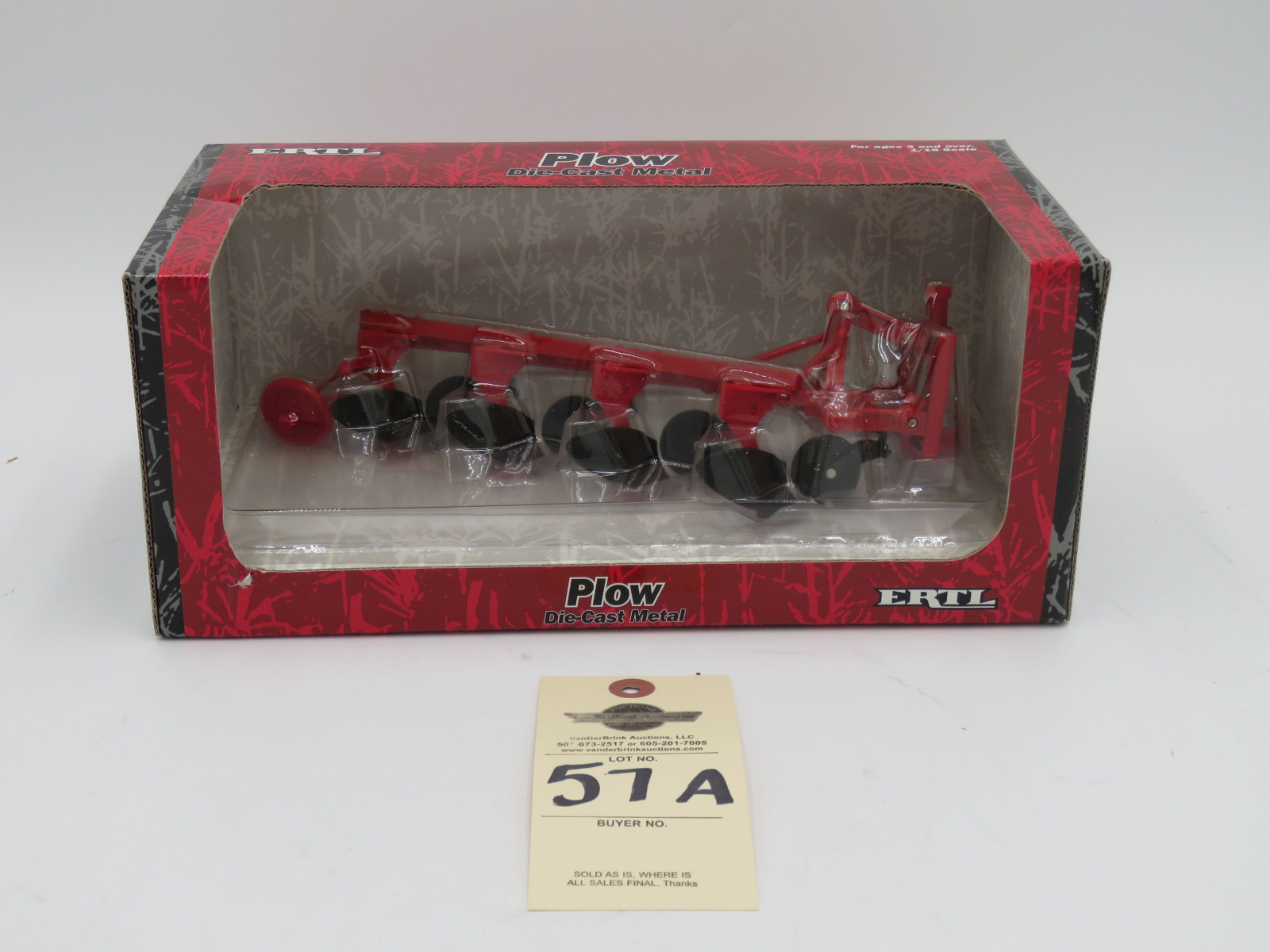 ERTL 1/16TH SCALE 2001 IH PLOW DIE CAST METAL - Image 1