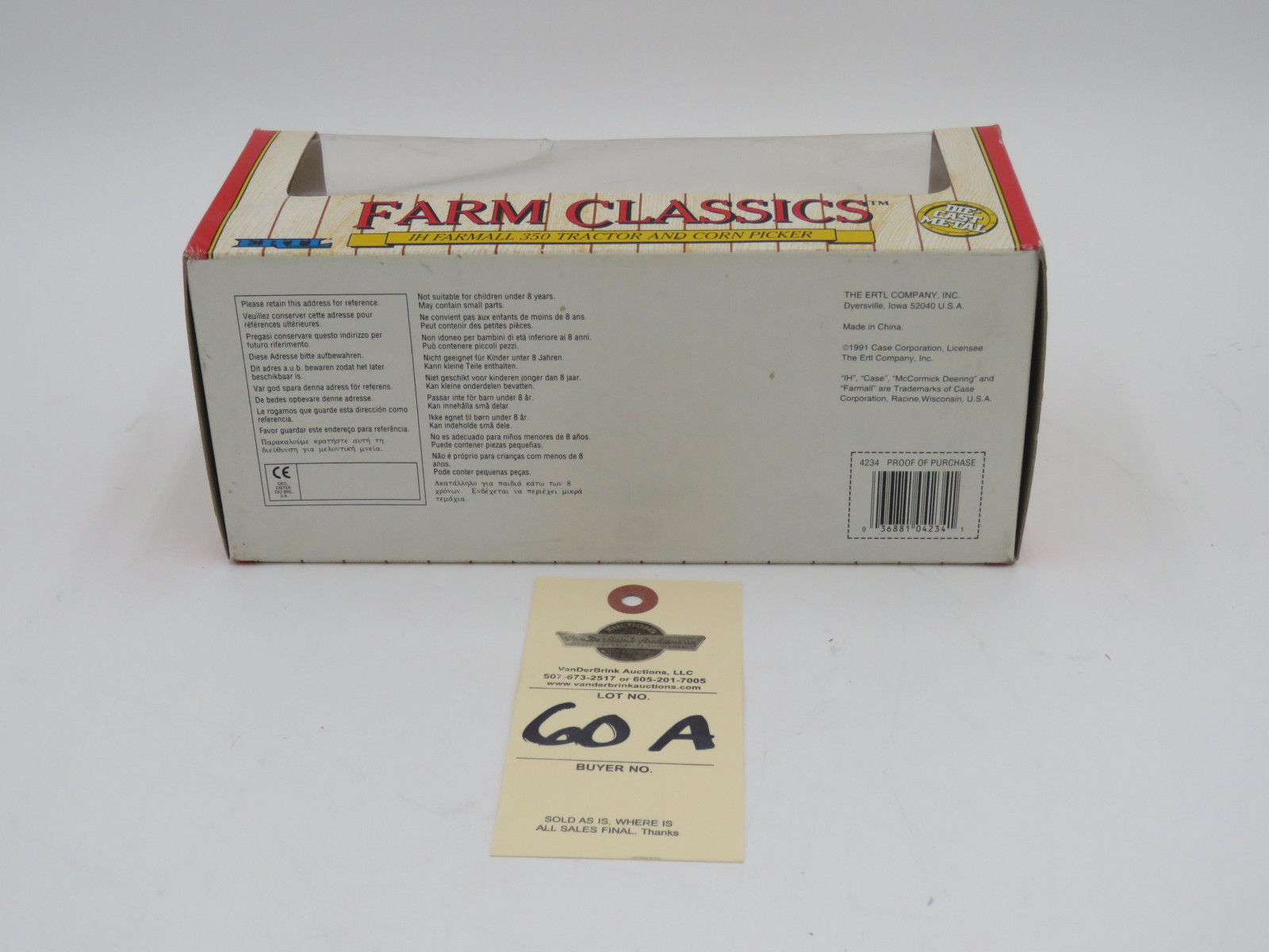 ERTL FARM CLASSICS IH FARMALL 350 TRACTOR AND CORN PICKER  DIE CAST METAL  1/43 SCALE - Image 6