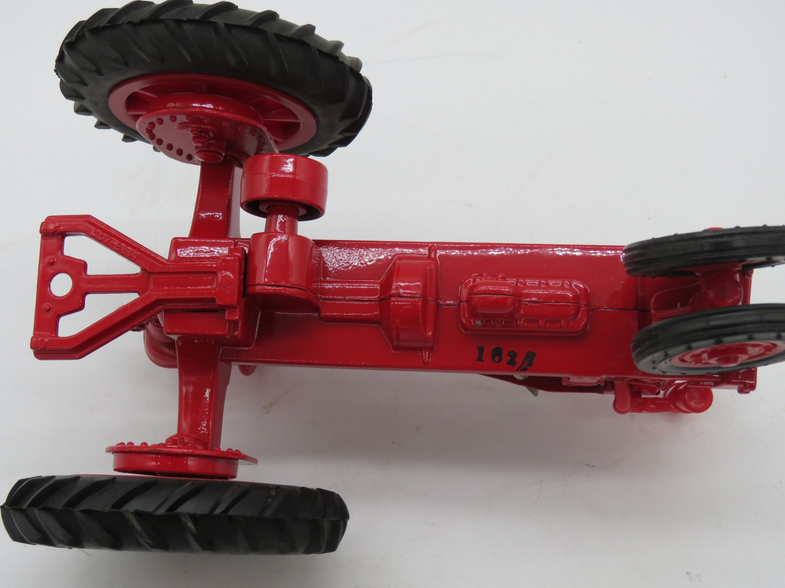 ERTL 1/16TH SCALE FARMALL F-20 DIE CAST METAL NO BOX - Image 7