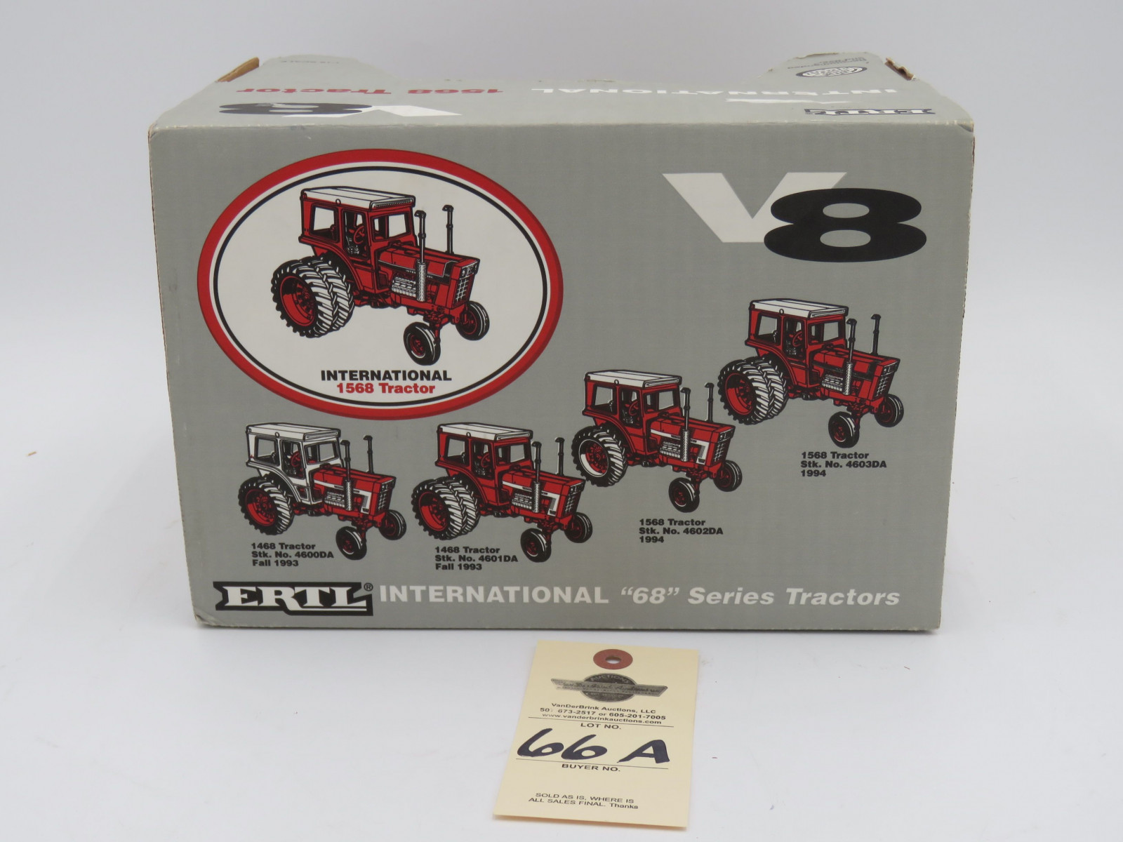 1994 ERTL INTERNATIONAL 1568 TRACTOR V8 ERTL 1/16 SCALE