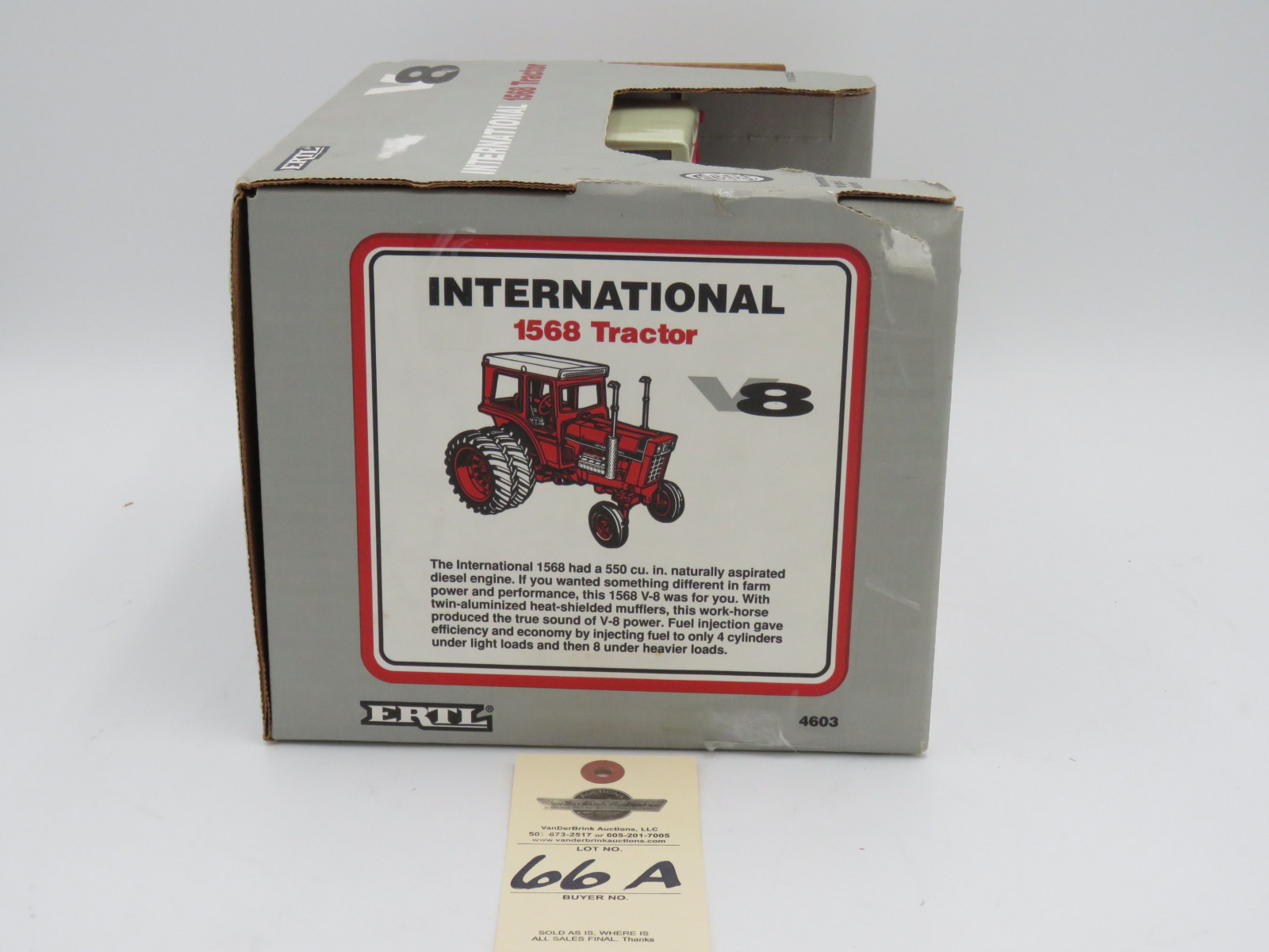 1994 ERTL INTERNATIONAL 1568 TRACTOR V8 ERTL 1/16 SCALE