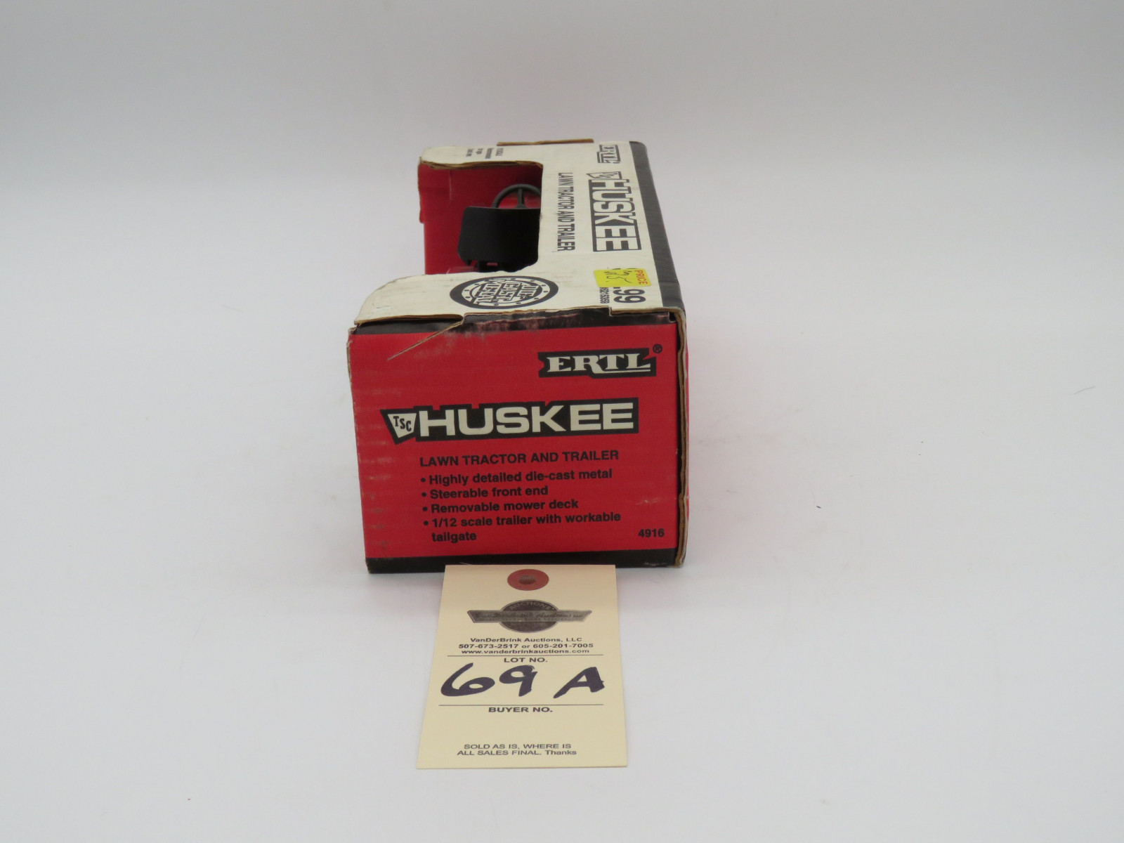 TSC HUSKEE LAWN TRACTOR AND TRAILER DIE CAST METAL 1/12 SCALE STEERABLE FRONT END REMOVALE MOWER DECK 1/12 SCALE TRAILER WITH WORKABLE TAILGATE - Image 3