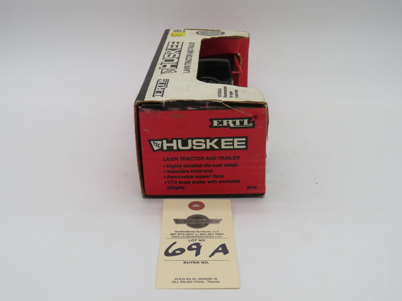 TSC HUSKEE LAWN TRACTOR AND TRAILER DIE CAST METAL 1/12 SCALE STEERABLE FRONT END REMOVALE MOWER DECK 1/12 SCALE TRAILER WITH WORKABLE TAILGATE - Image 5