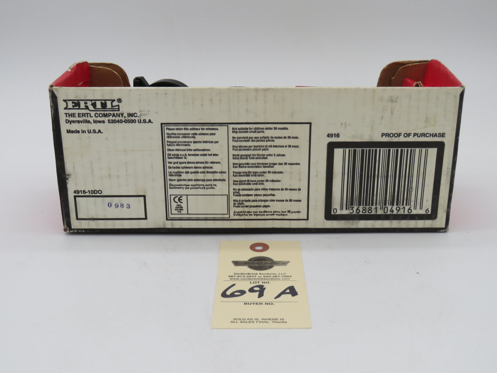 TSC HUSKEE LAWN TRACTOR AND TRAILER DIE CAST METAL 1/12 SCALE STEERABLE FRONT END REMOVALE MOWER DECK 1/12 SCALE TRAILER WITH WORKABLE TAILGATE - Image 6