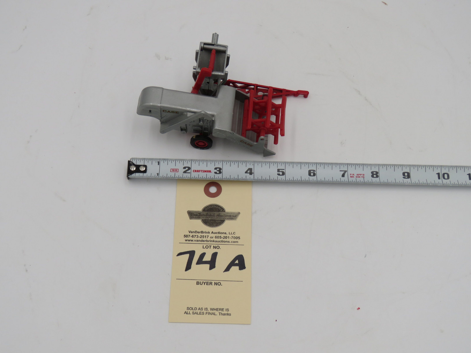 ERTL Y64 CASE WITH PULL BEHIND COMBINE NO BOX - Image 2