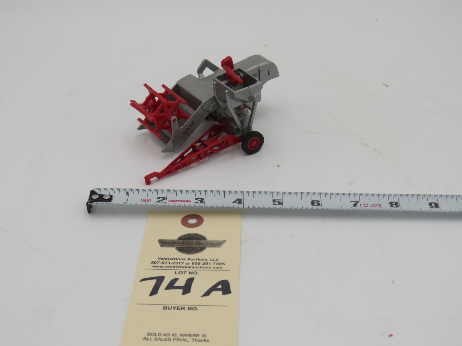 ERTL Y64 CASE WITH PULL BEHIND COMBINE NO BOX - Image 5