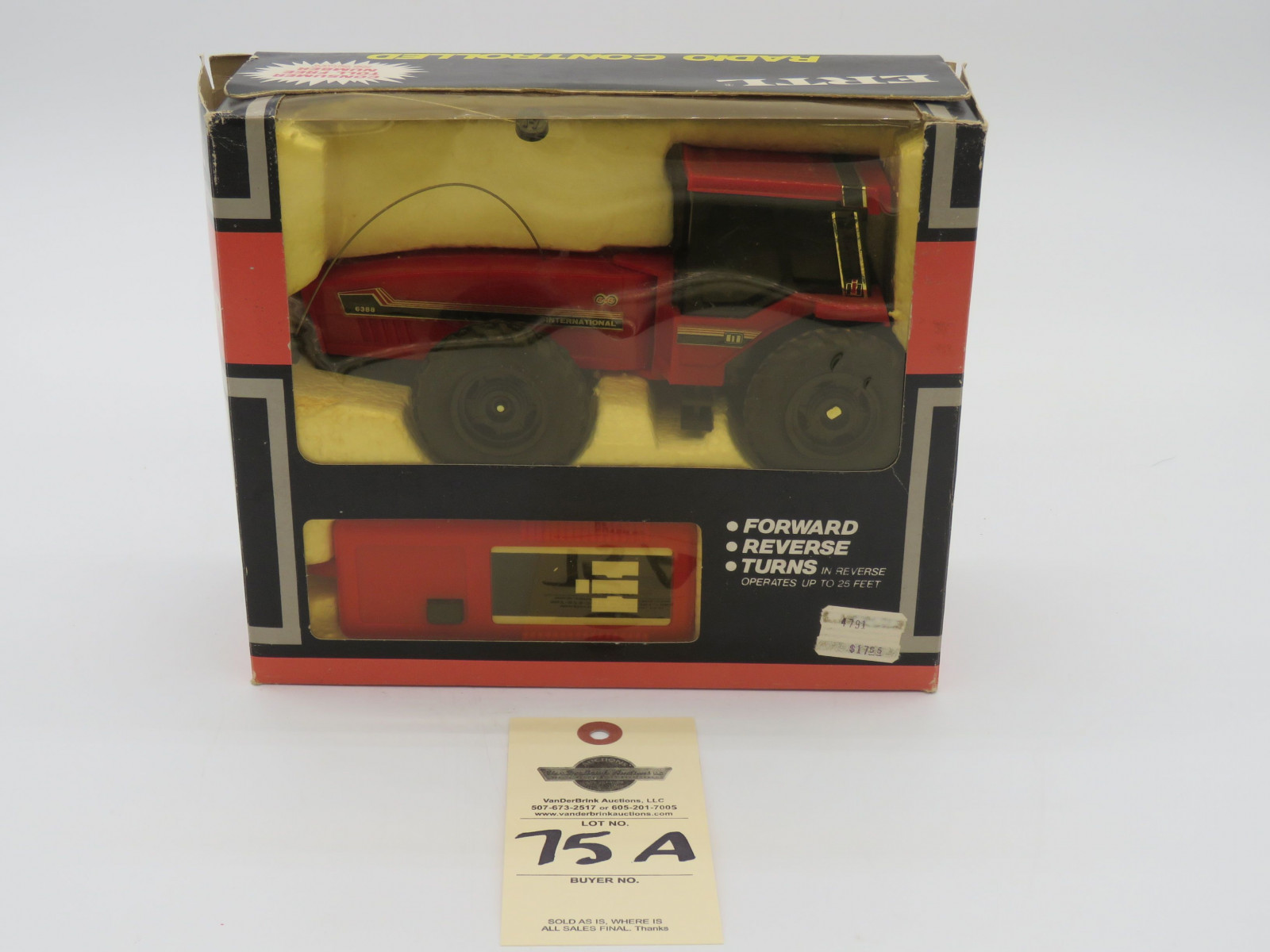 ERTL IH RADIO CONTROLLED TRACTOR FORWARD,REVERSE,TURNS IN REVERSE OPERATES UP TO 25 FEET 1/32ND - Image 1