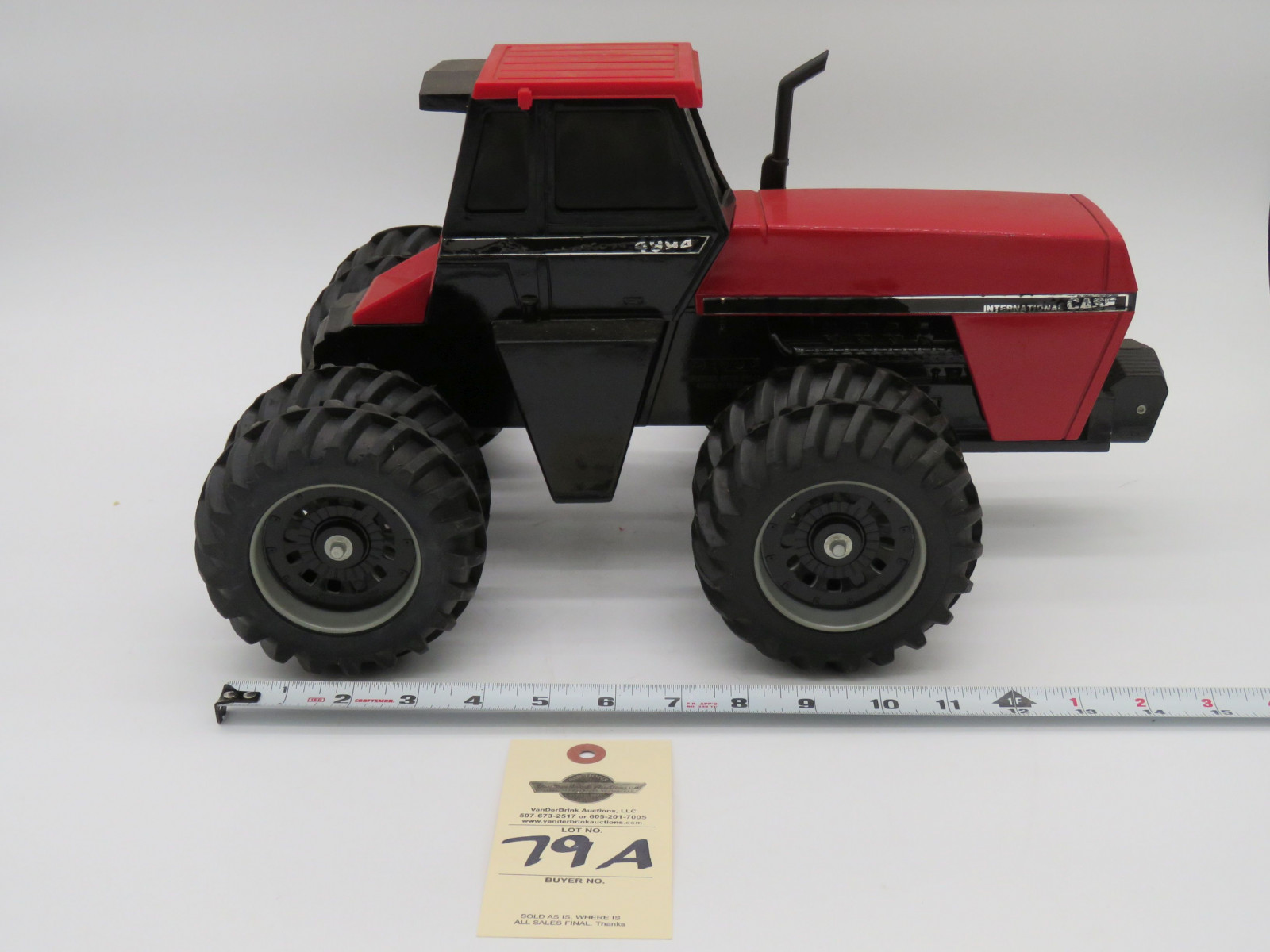 CASE IH 4-WHEEL DRIVE TRACTOR 1/16 SCALE OPENED BOX MADE IN USA 4994 METAL RUBBER TIRES NO BROKEN PARTS #206 - Image 1