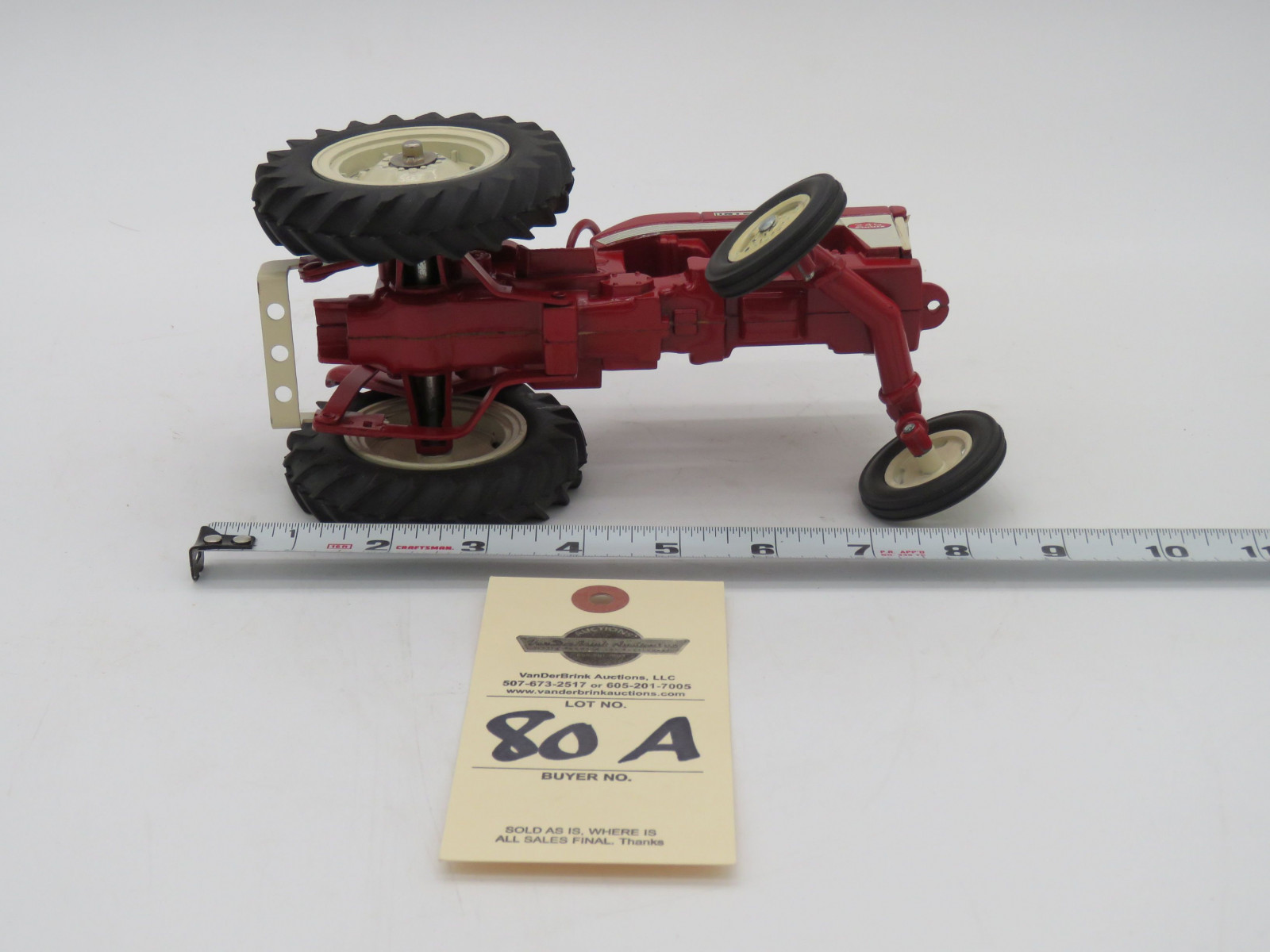 IH 240 UTILITY METAL DIE CAST NO BOX  1/16TH SCALE - Image 7