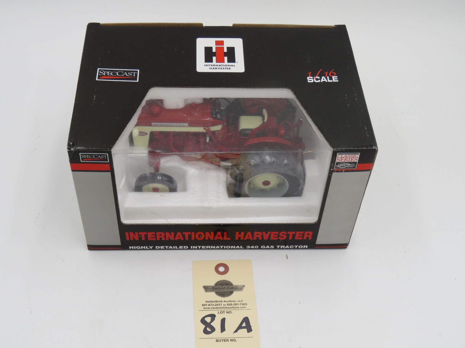 IH SPECCAST INTERNATIONAL HARVESTER HIGHLY DETAILED INTERNATIONAL 340 GAS TRACTOR CLASSIC SERIES 1/16 SCALE NIB  DIE CAST METAL - Image 2