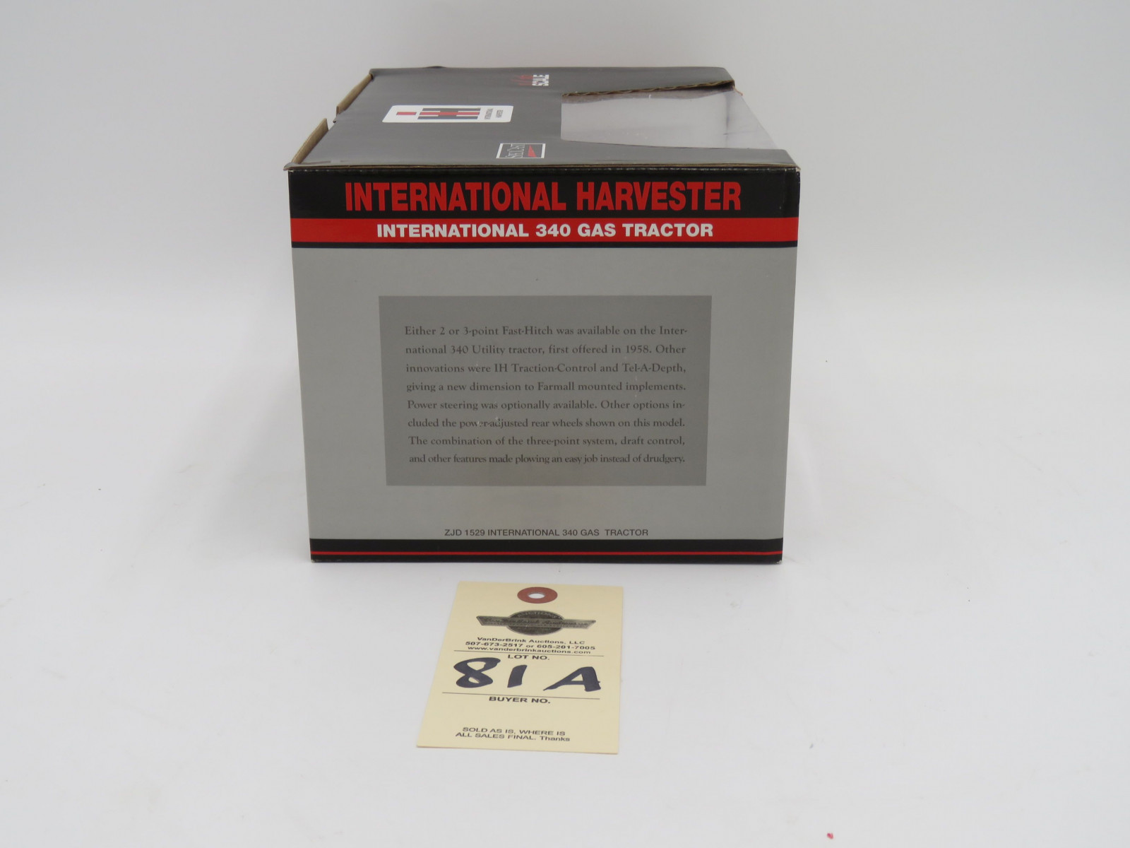 IH SPECCAST INTERNATIONAL HARVESTER HIGHLY DETAILED INTERNATIONAL 340 GAS TRACTOR CLASSIC SERIES 1/16 SCALE NIB  DIE CAST METAL - Image 5