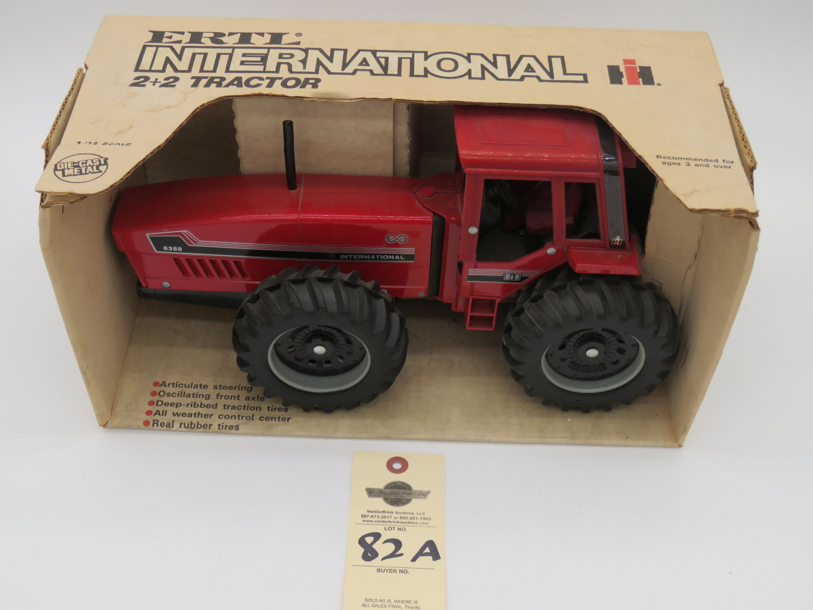 ERTL INTERNATIONAL 2+2  TRACTOR 6388 1/16 SCALE DIE CAST METAL NIB - Image 2