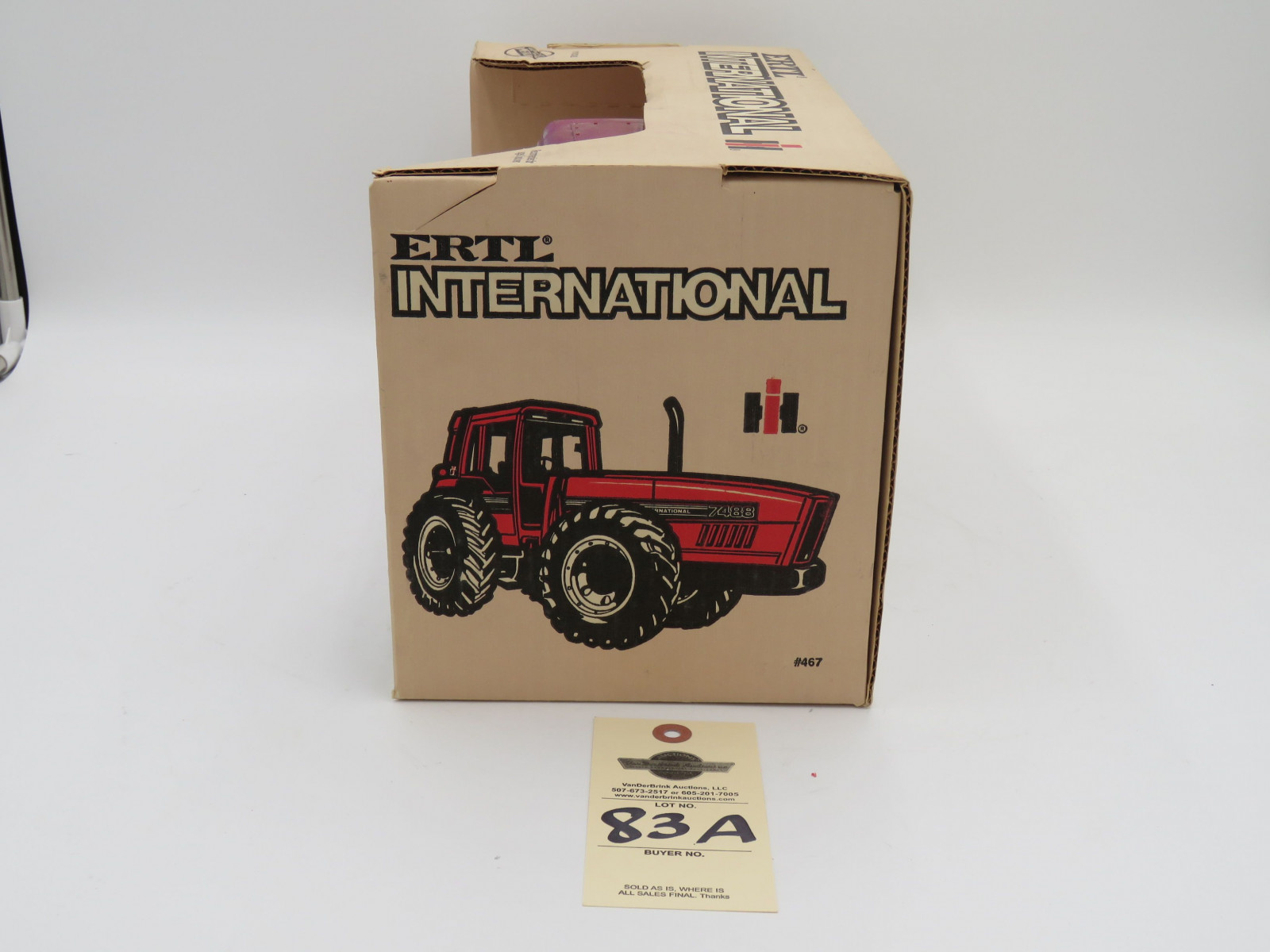 ERTL INTERNATIONAL 7488 1/16 SCALE METAL DIE CAST NIB REAL RUBBER TIRES, ALL WEATHER CONTROL CENTER, OSCILLATING FRONT AXLE, ARTICULATE STEERING. 1/16TH SCALE - Image 3