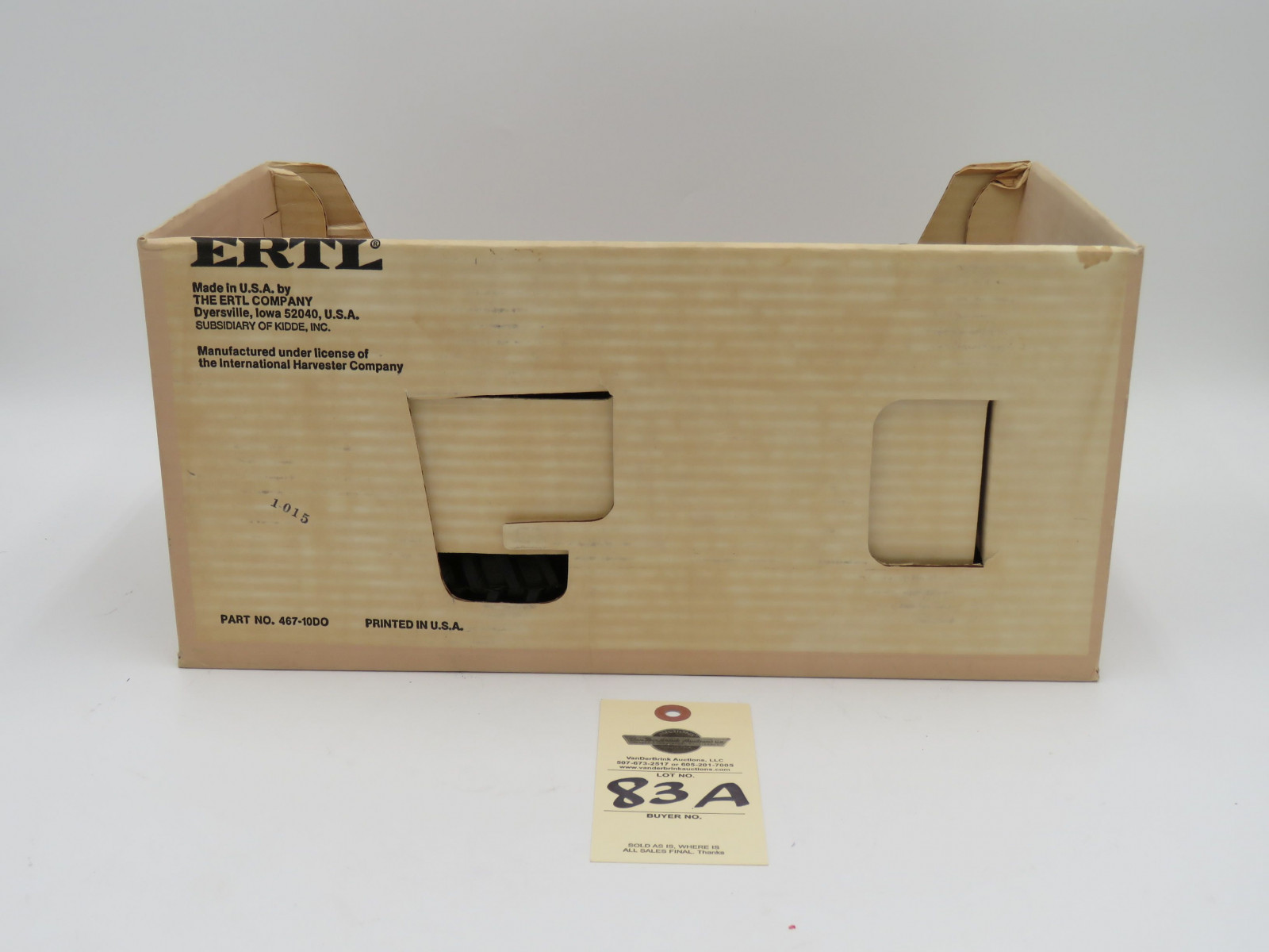 ERTL INTERNATIONAL 7488 1/16 SCALE METAL DIE CAST NIB REAL RUBBER TIRES, ALL WEATHER CONTROL CENTER, OSCILLATING FRONT AXLE, ARTICULATE STEERING. 1/16TH SCALE - Image 6