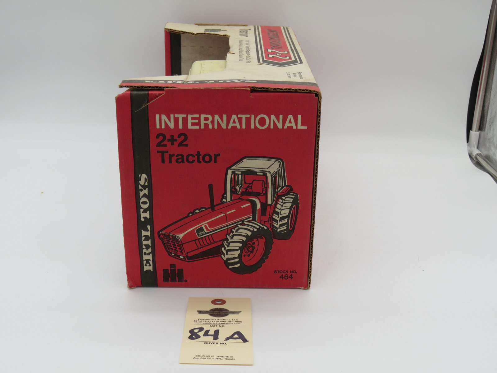 ERTL 1/16TH SCALE INTERNATIONAL 2+2 TRACTOR  1/16 SCALE BLUEPRINT REPLICA DIE CAST RUST RESISTANT METAL- DEEP RIBBED TRACTION TIRES  UNOPENED BOX SMOKE STACK INCLUDED INSIDE - Image 4