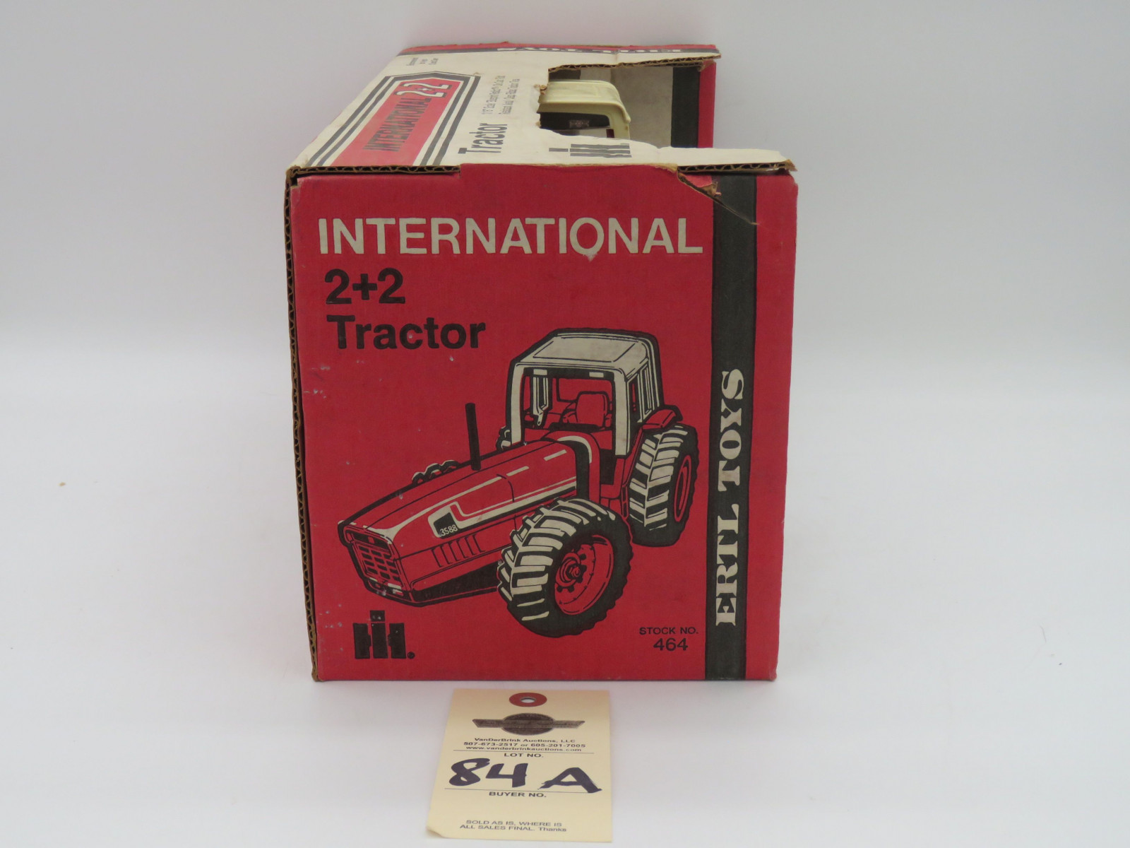 ERTL 1/16TH SCALE INTERNATIONAL 2+2 TRACTOR  1/16 SCALE BLUEPRINT REPLICA DIE CAST RUST RESISTANT METAL- DEEP RIBBED TRACTION TIRES  UNOPENED BOX SMOKE STACK INCLUDED INSIDE - Image 6