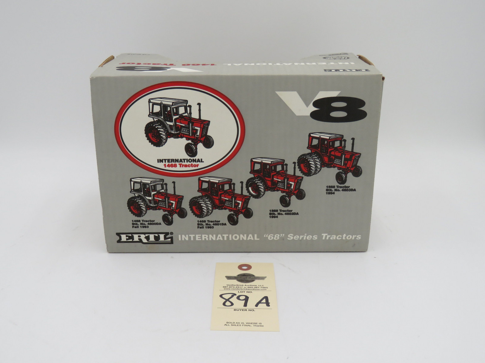 1993 ERTL INTERNATIONAL 1468 TRACTOR V8 DIE CAST METAL 1/16 SCALE NIB - Image 4