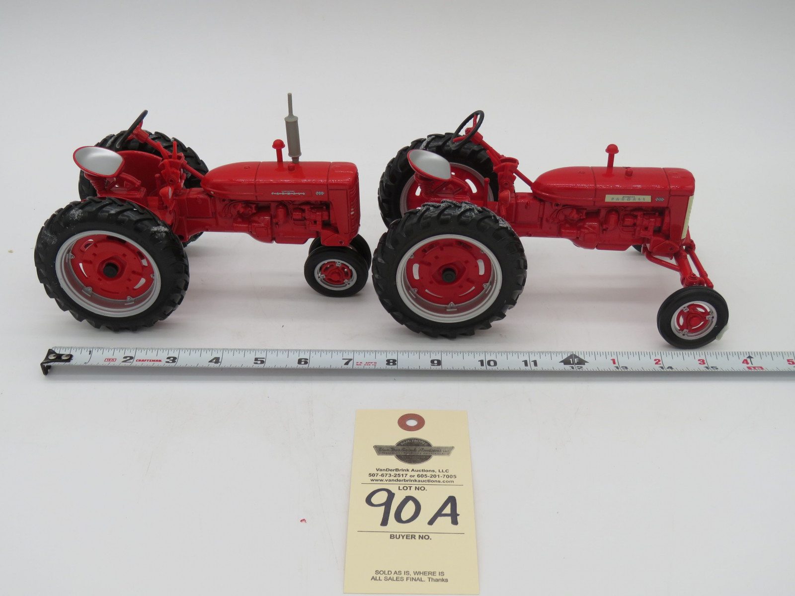 2 PCS  ERTL DIE CAST METAL TRACTORS  (FARMALL 230 1430GA NO BOX MISSING STACK) Tires Possibly Ertl taken from display board 1/16th scale - Image 3
